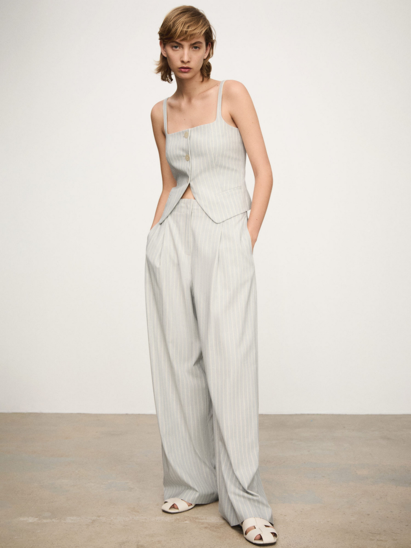 Жилет класичний MANGO модель 77073270_50 Фото