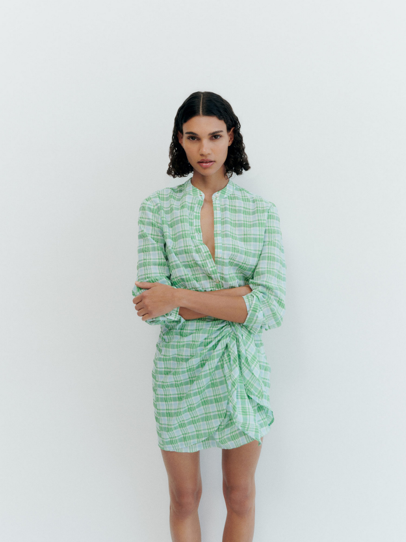 Платье мини MANGO модель 77082922_43 Платье мини MANGO модель 77082922_43 Фото