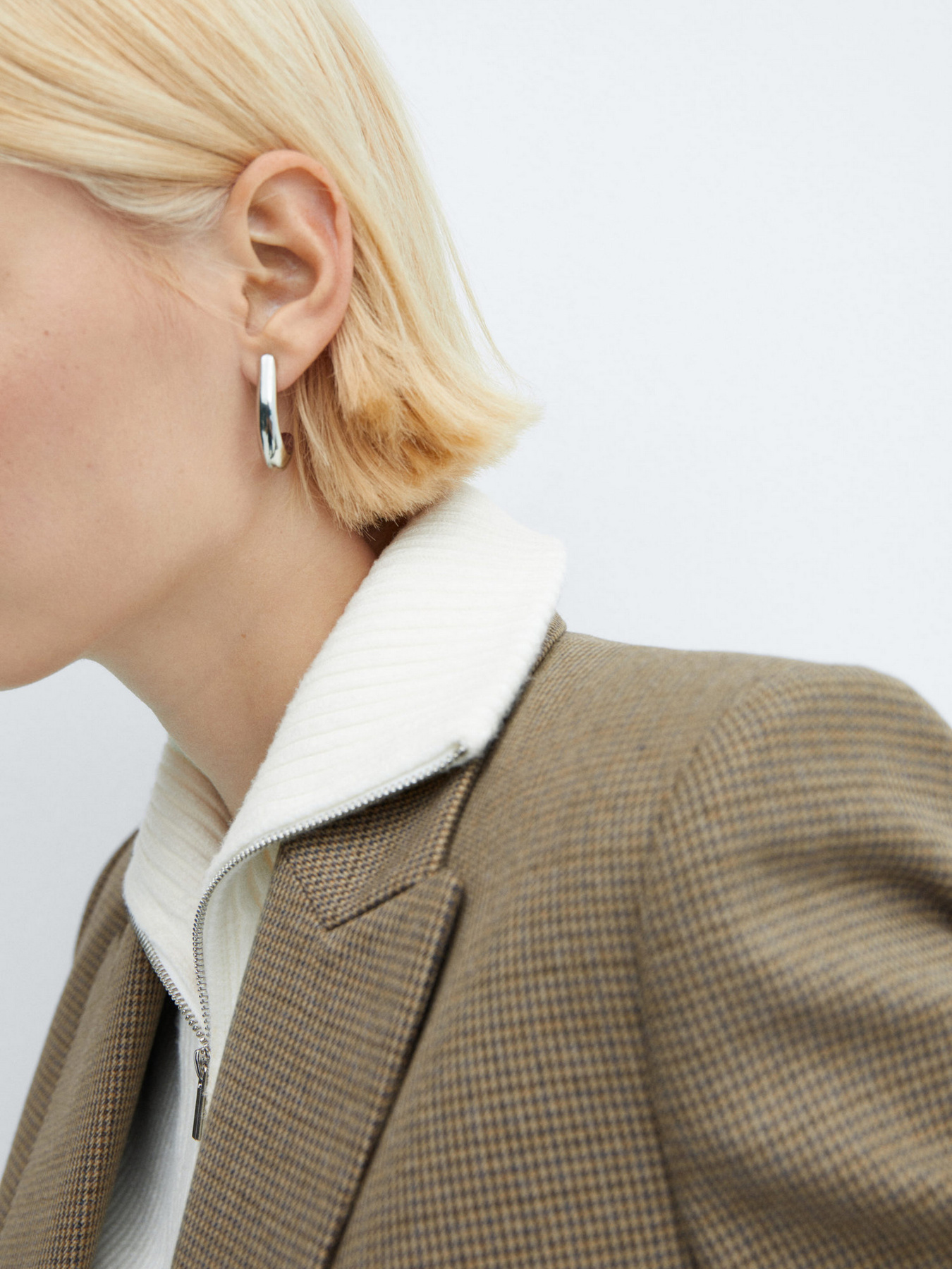 Пиджак MANGO Charlota модель 57065963_30 Пиджак MANGO Charlota модель 57065963_30 Фото