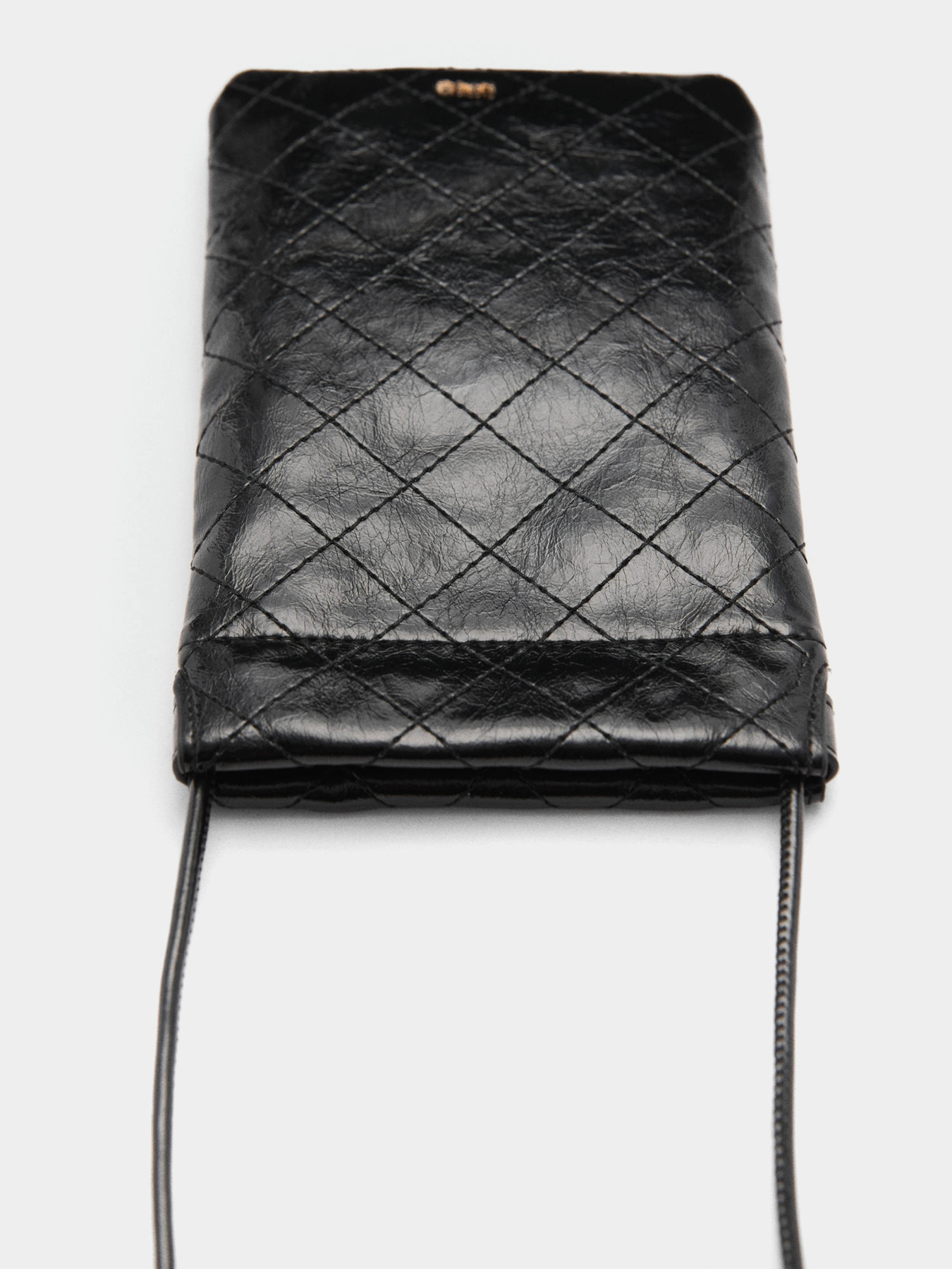 Чехол для смартфона MANGO Diana модель 77052007_99 Фото