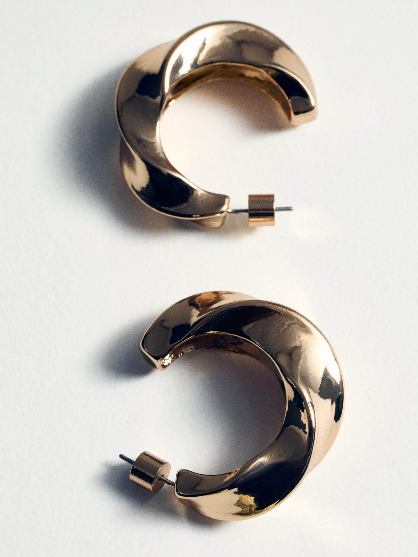 Серьги-гвоздики MANGO модель 77054047_OR Фото