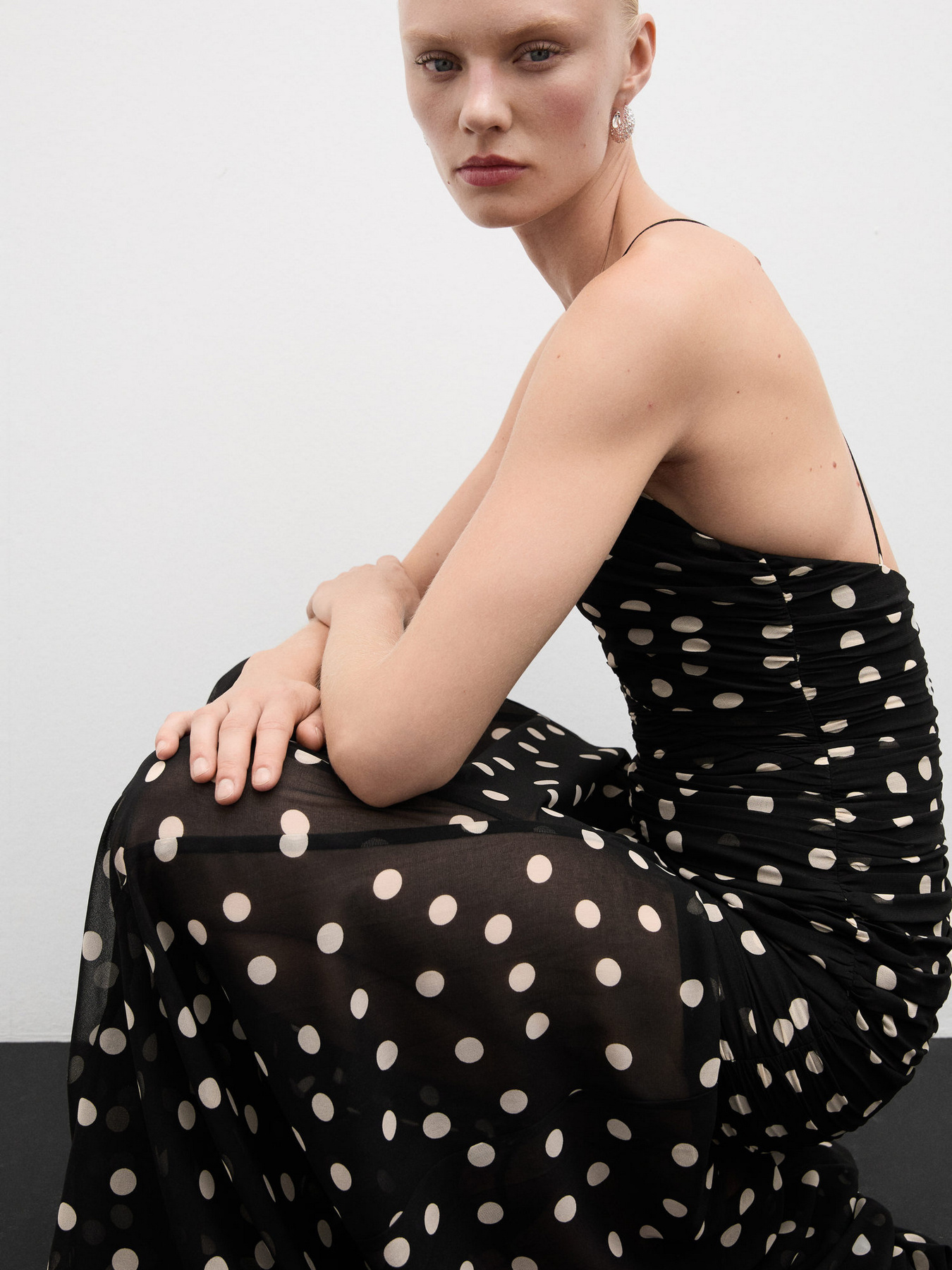 Сукня максі MANGO модель 77024456_99 Фото