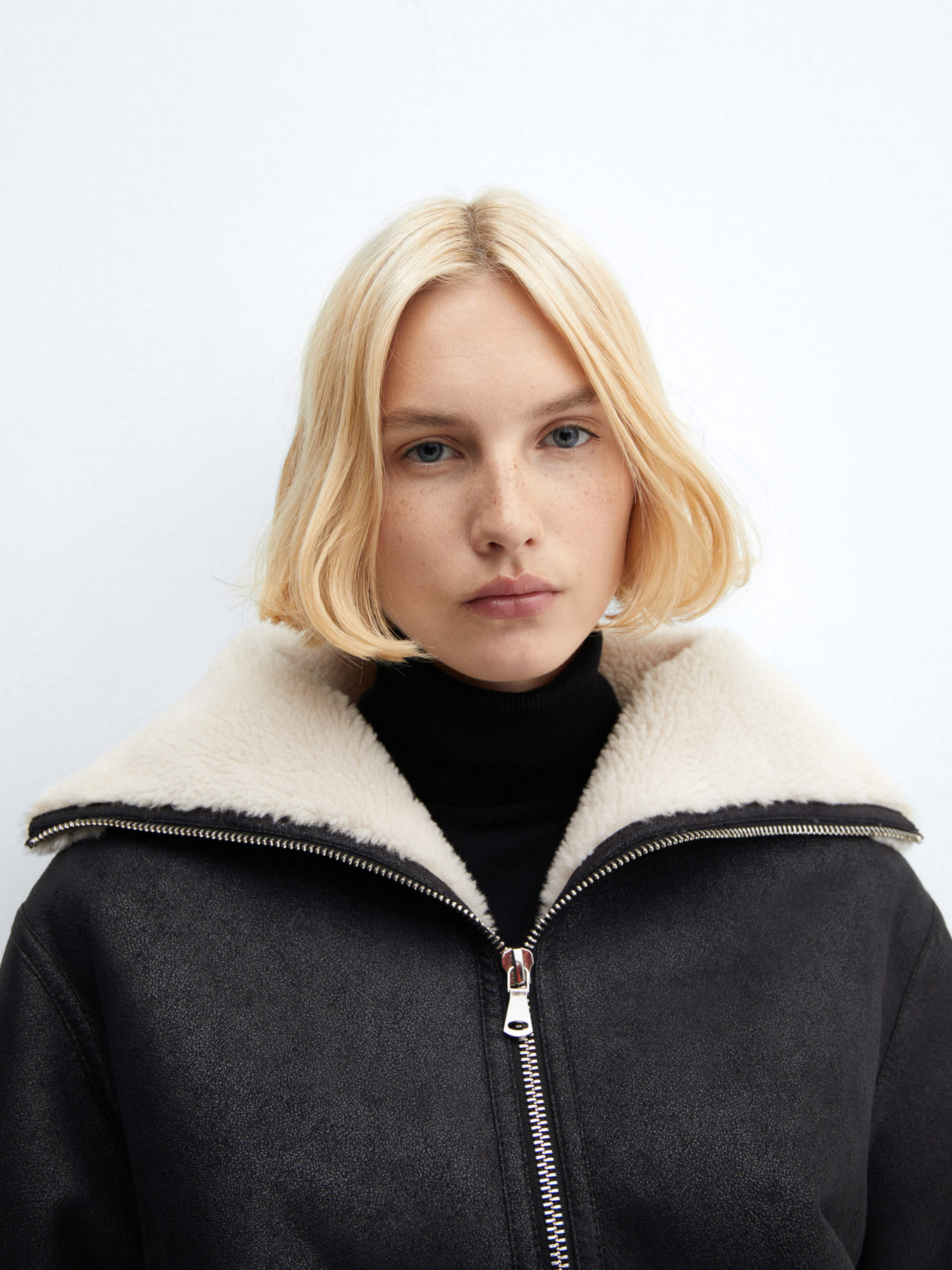 Дубленка MANGO Rulo модель 57097708_99 Фото