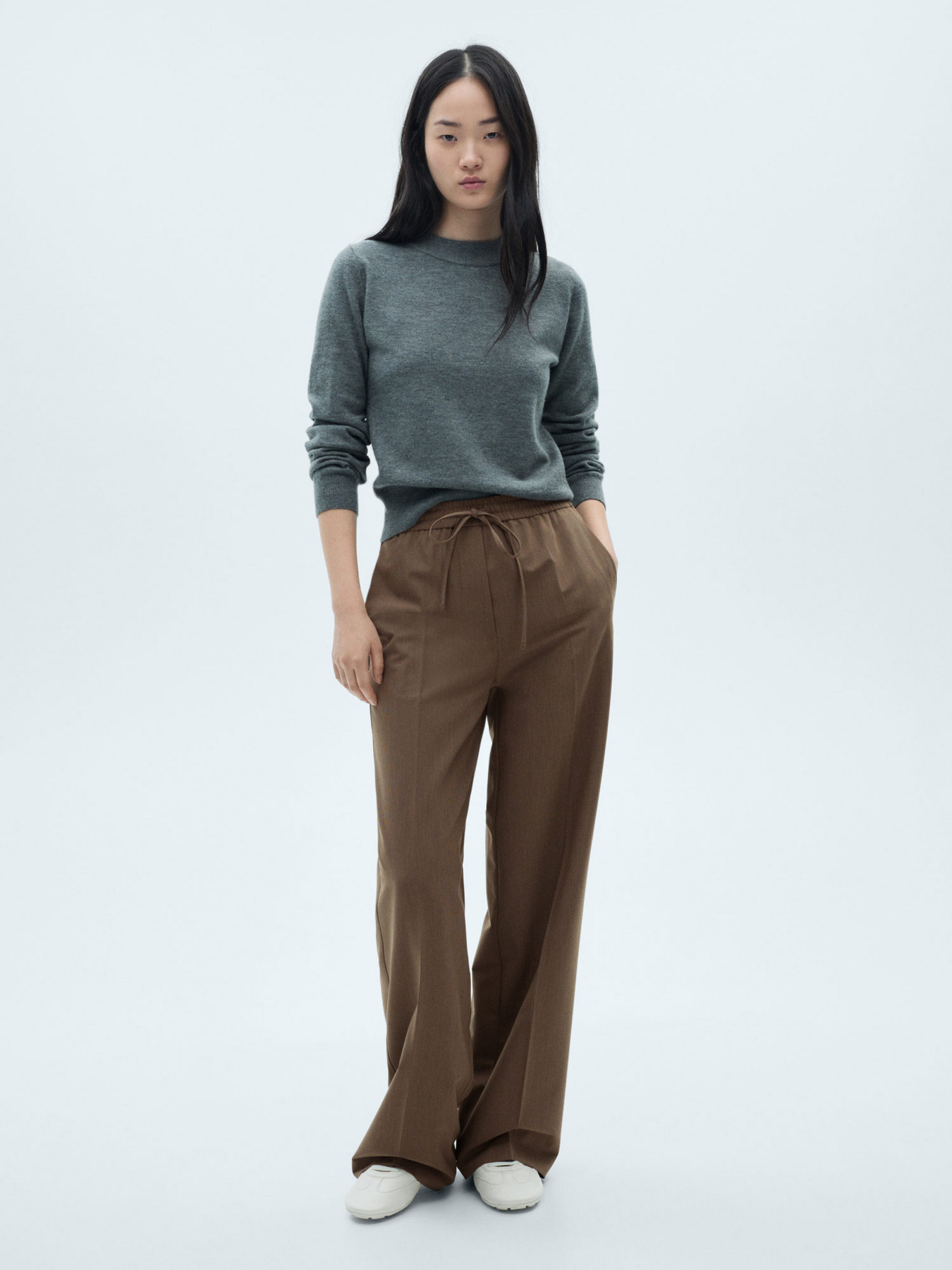 Классические штаны MANGO модель 77016730_30 Фото