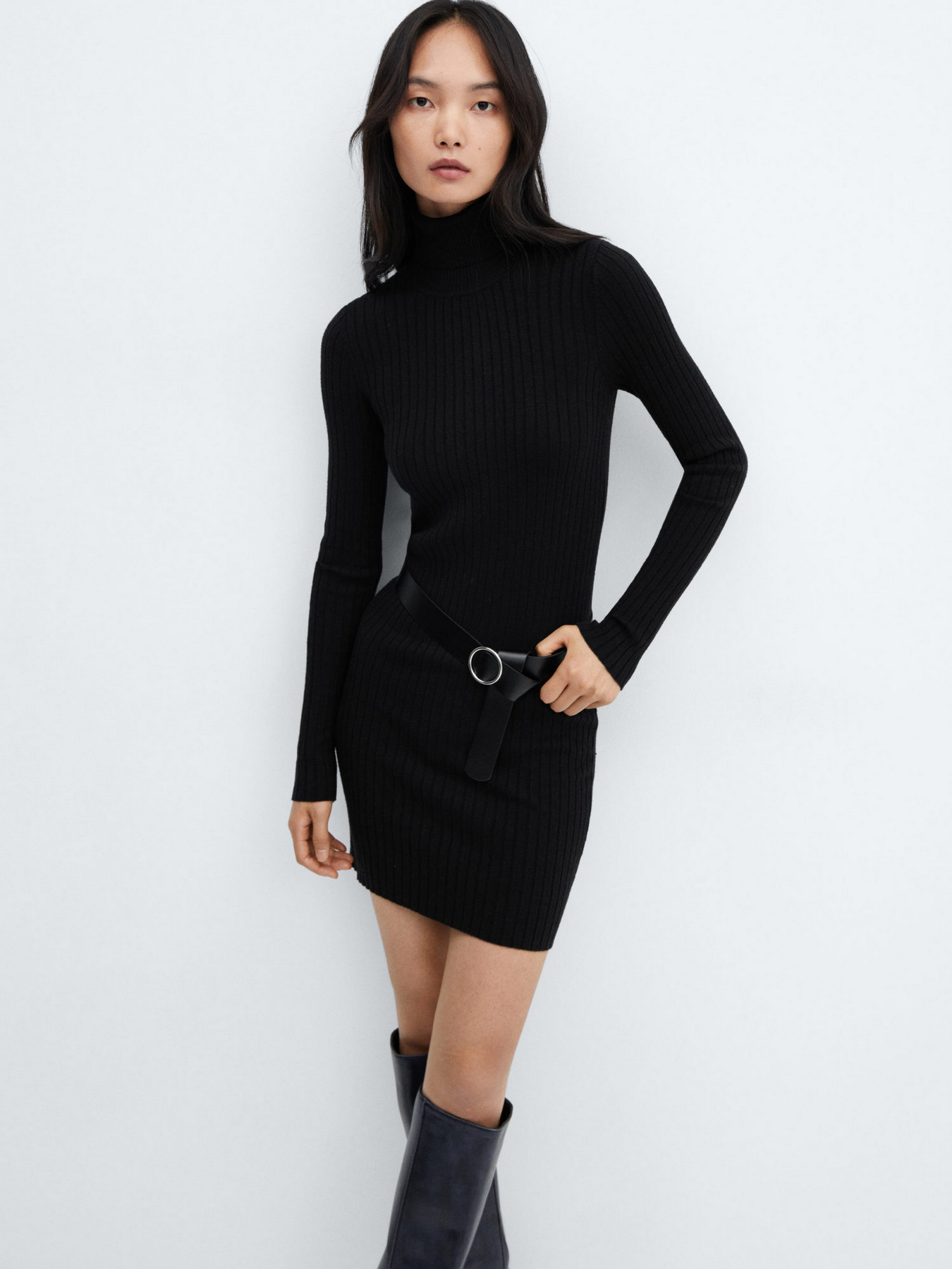 Платье мини MANGO Goletin модель 57097730_99 Фото