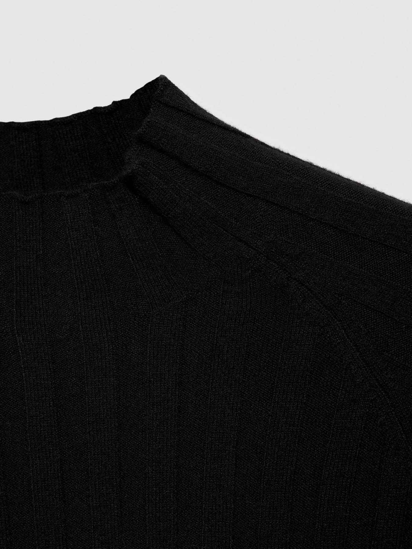 Водолазка MANGO модель 77015651_99 Фото