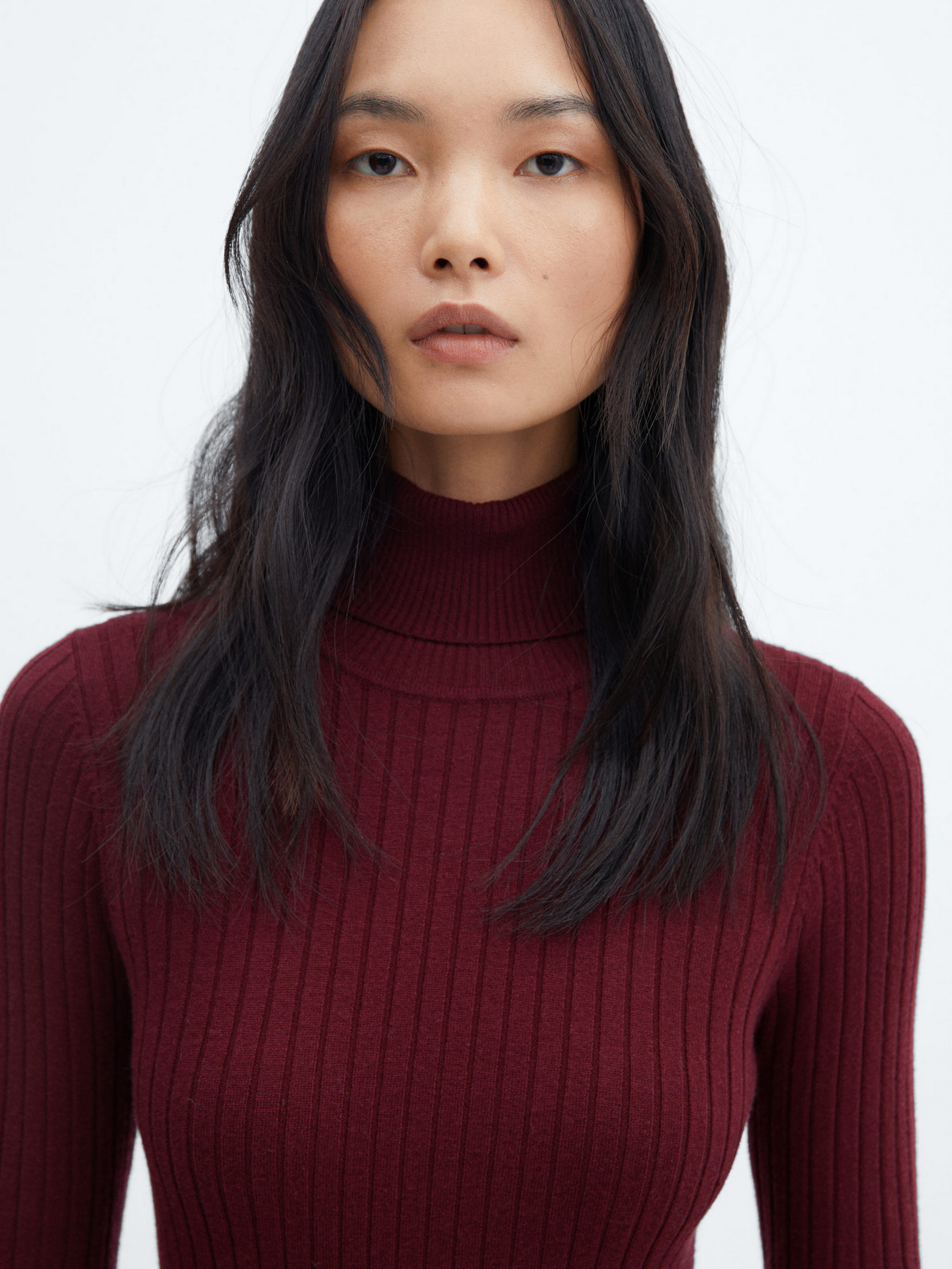 Платье мини MANGO Goletin модель 57097730_76 Фото