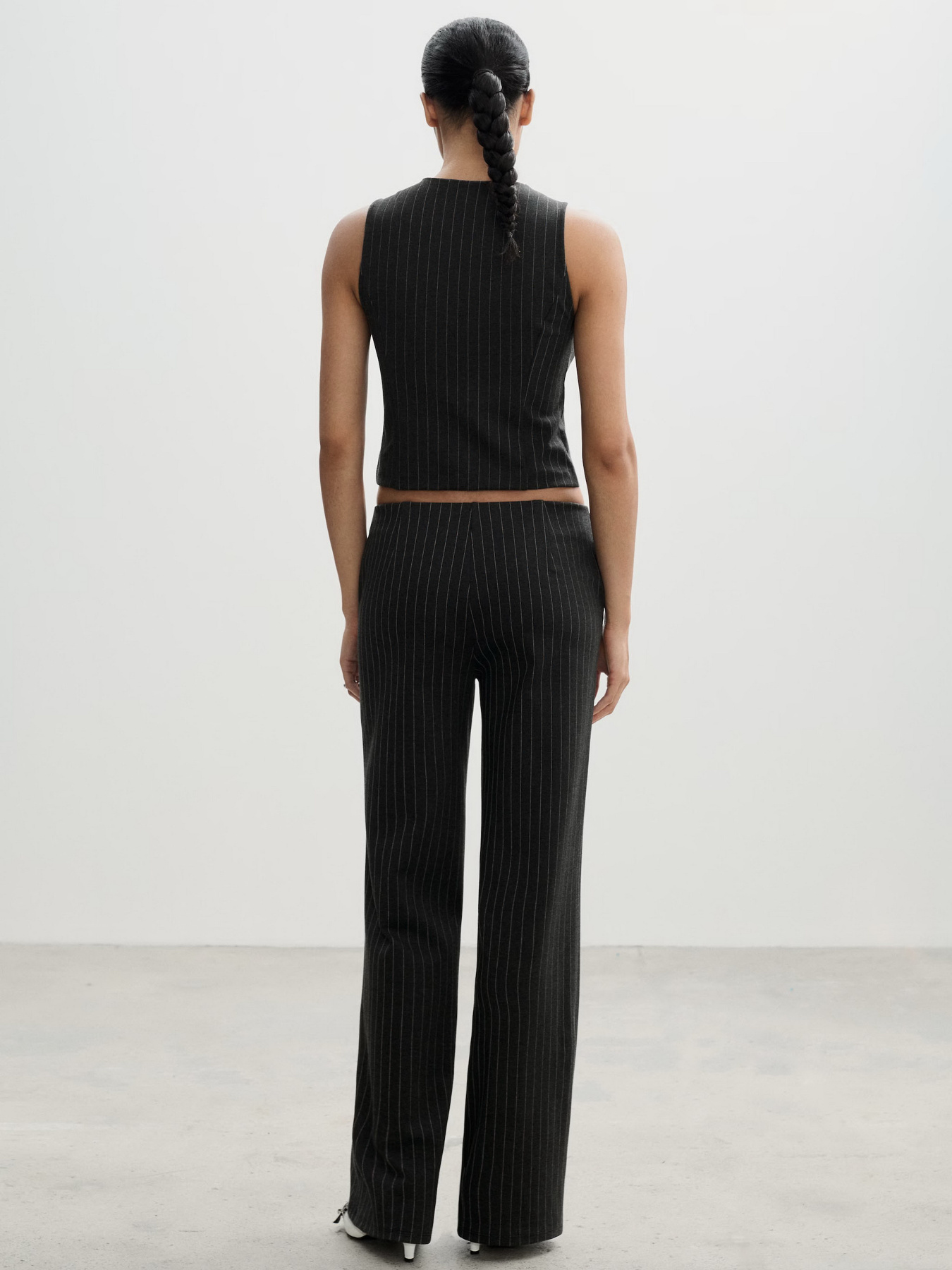 Класичний жилет MANGO модель 77984021_92 Фото