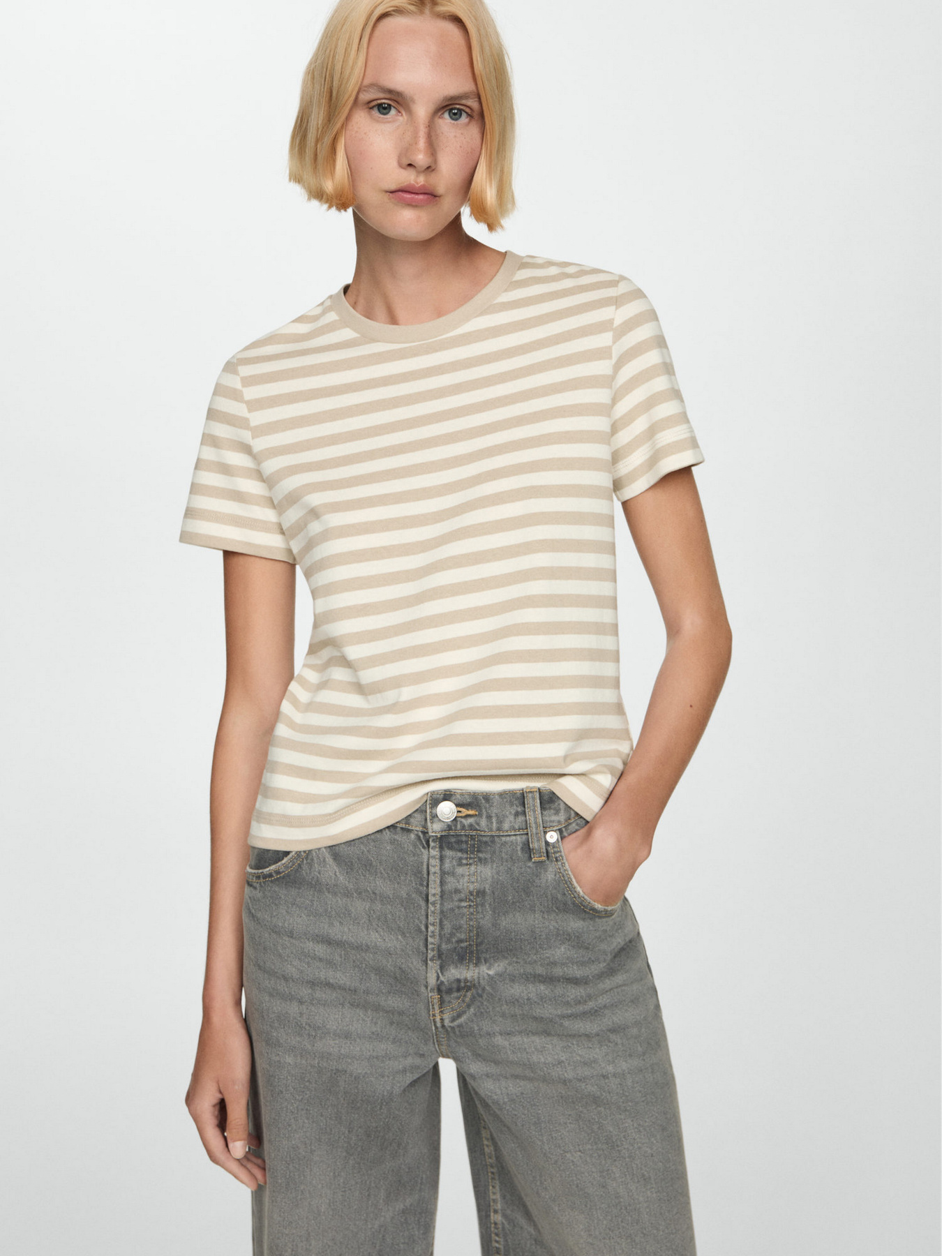 Футболка MANGO модель 77074031_8 Футболка MANGO модель 77074031_8 Фото