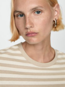 Футболка MANGO модель 77074031_8 Футболка MANGO модель 77074031_8 Фото