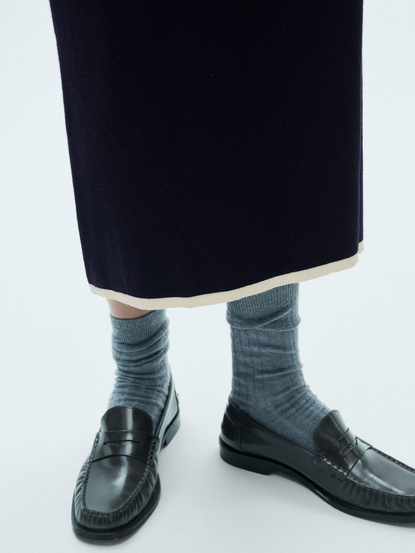 Платье миди MANGO модель 77065658_56 Платье миди MANGO модель 77065658_56 Фото