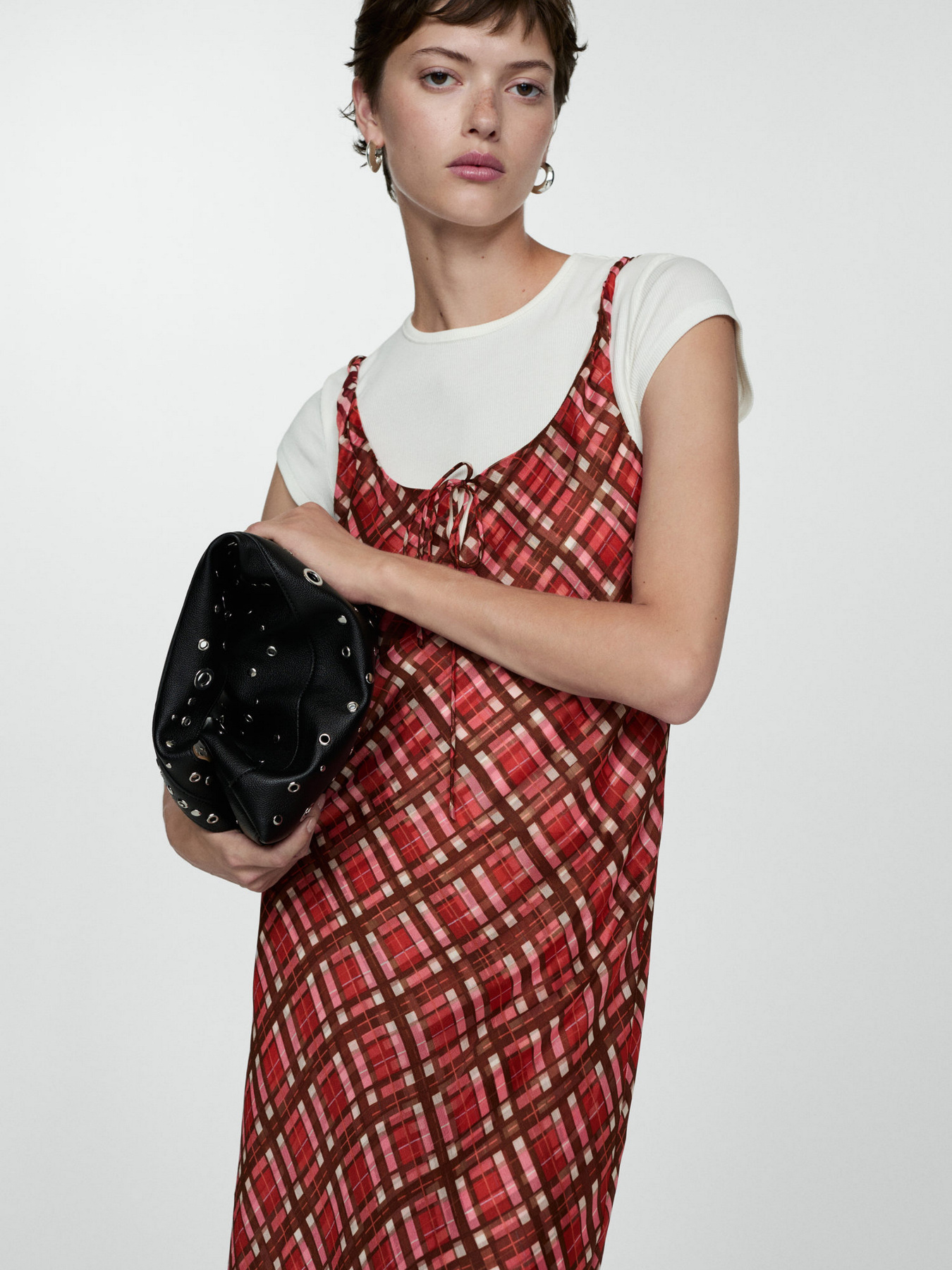 Платье миди MANGO модель 77014038_76 Платье миди MANGO модель 77014038_76 Фото