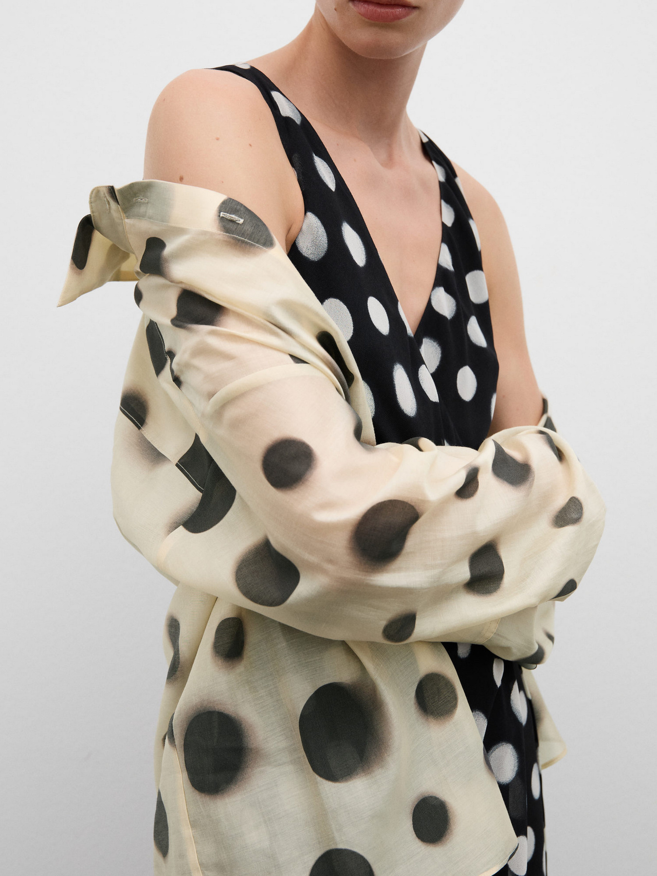 Платье миди MANGO модель 77024028_99 Фото