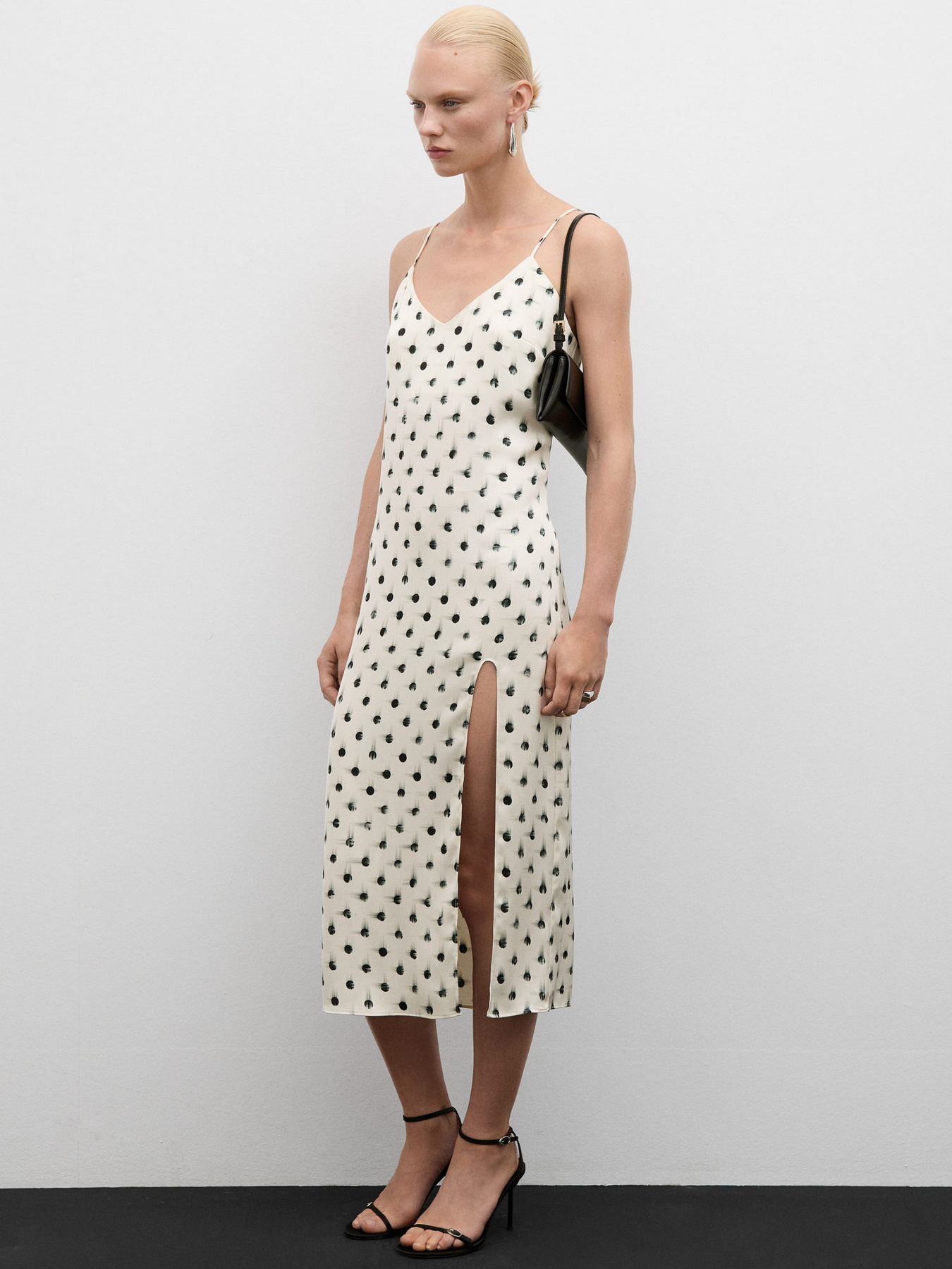 Платье миди MANGO модель 77024029_5 Фото