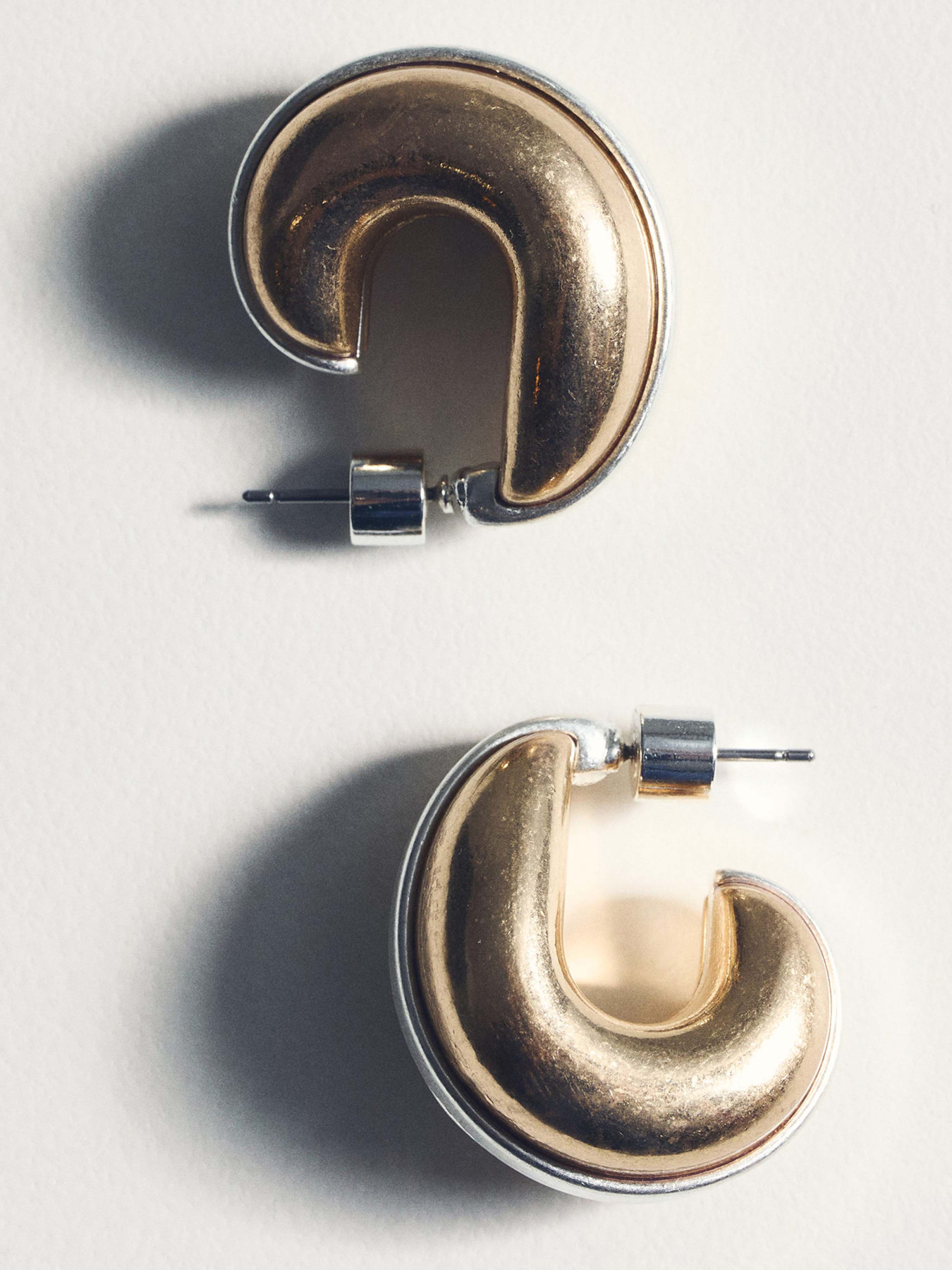 Серьги-гвоздики MANGO модель 77027939_OR Фото