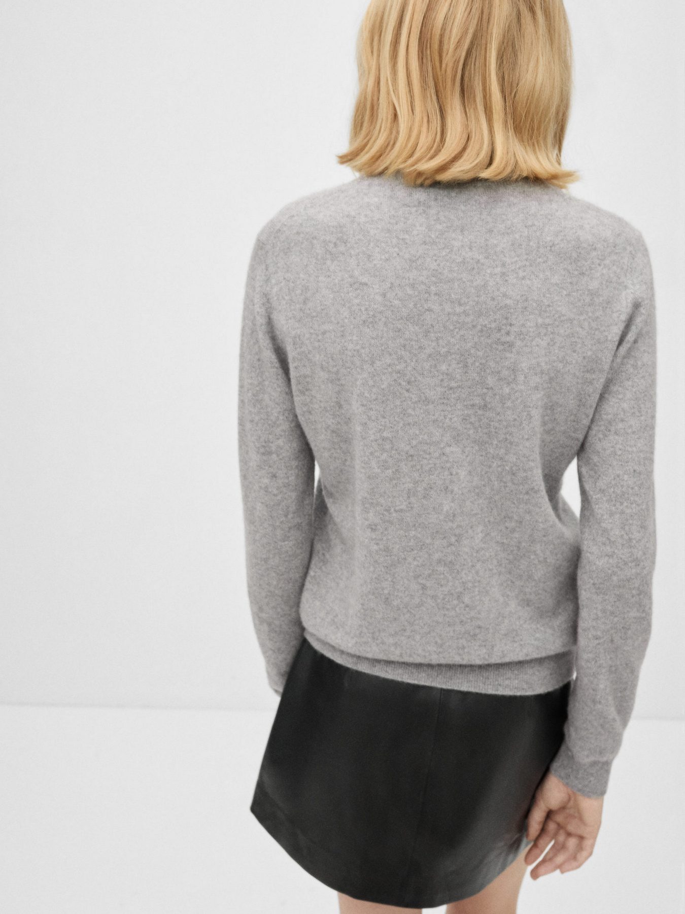 Джемпер MANGO модель 77015655_94 Джемпер MANGO модель 77015655_94 Фото