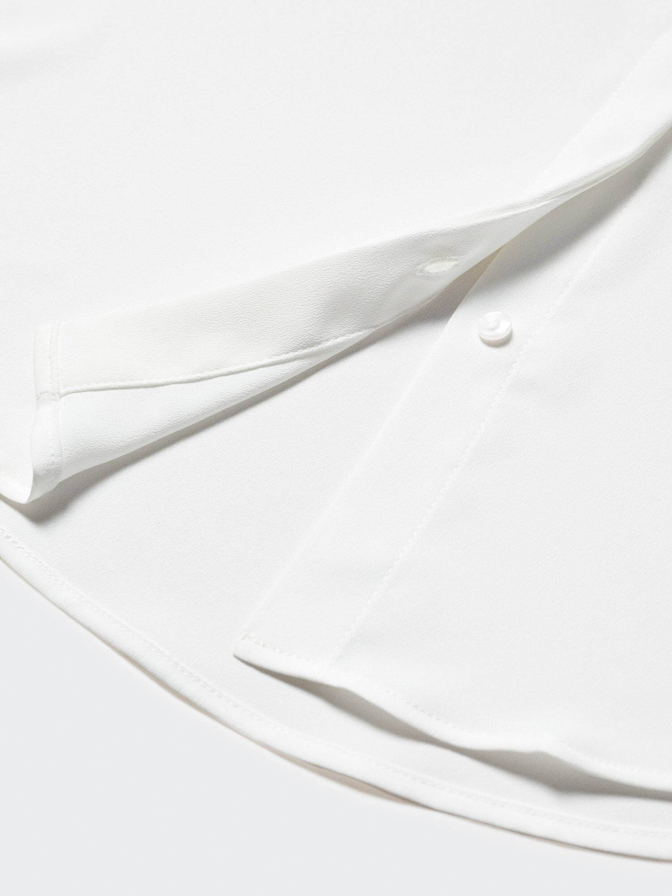 Блуза MANGO Basic модель 57029404_2 Блуза MANGO Basic модель 57029404_2 Фото