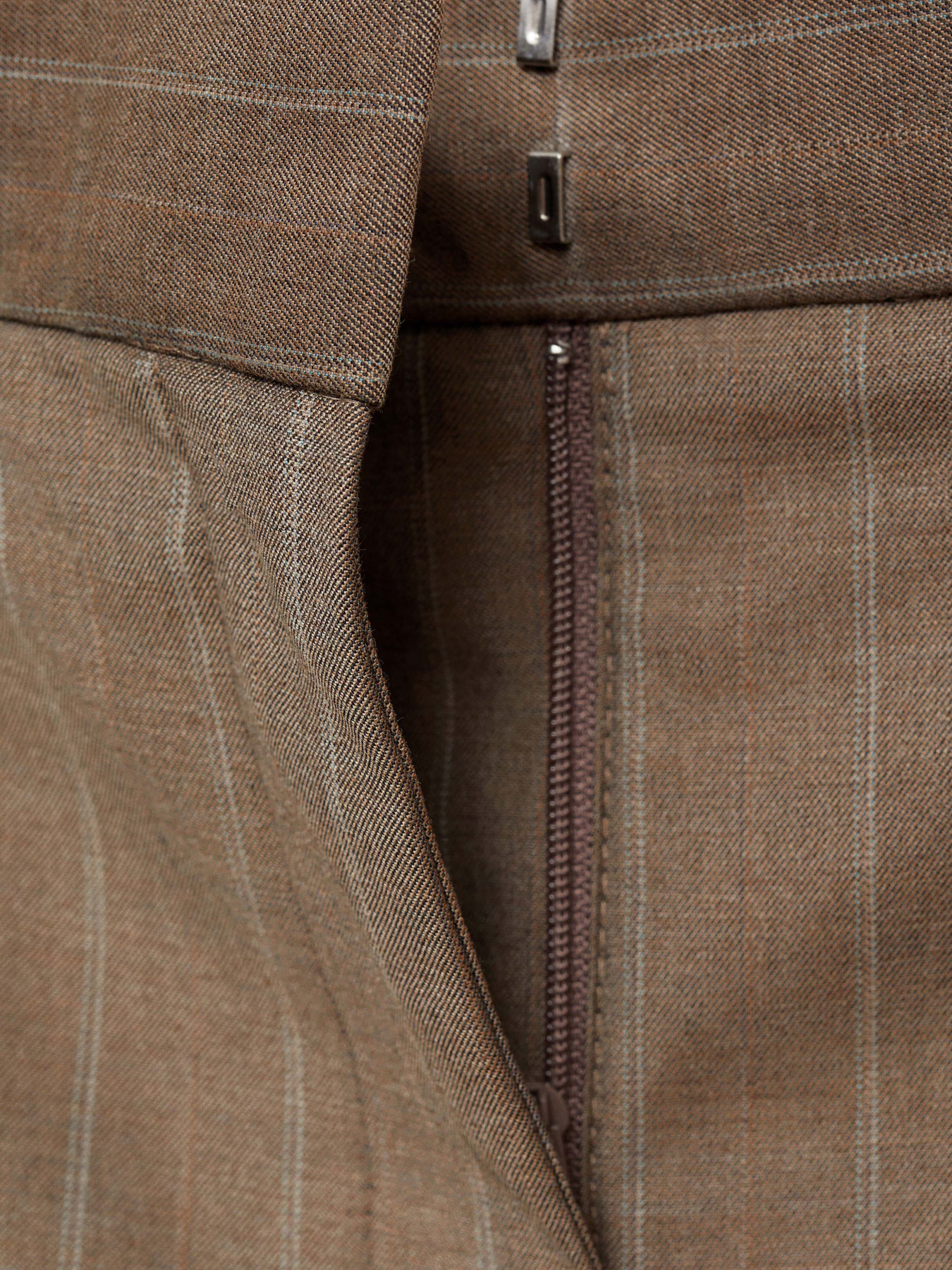 Класичні штани MANGO модель 77087113_8 Фото