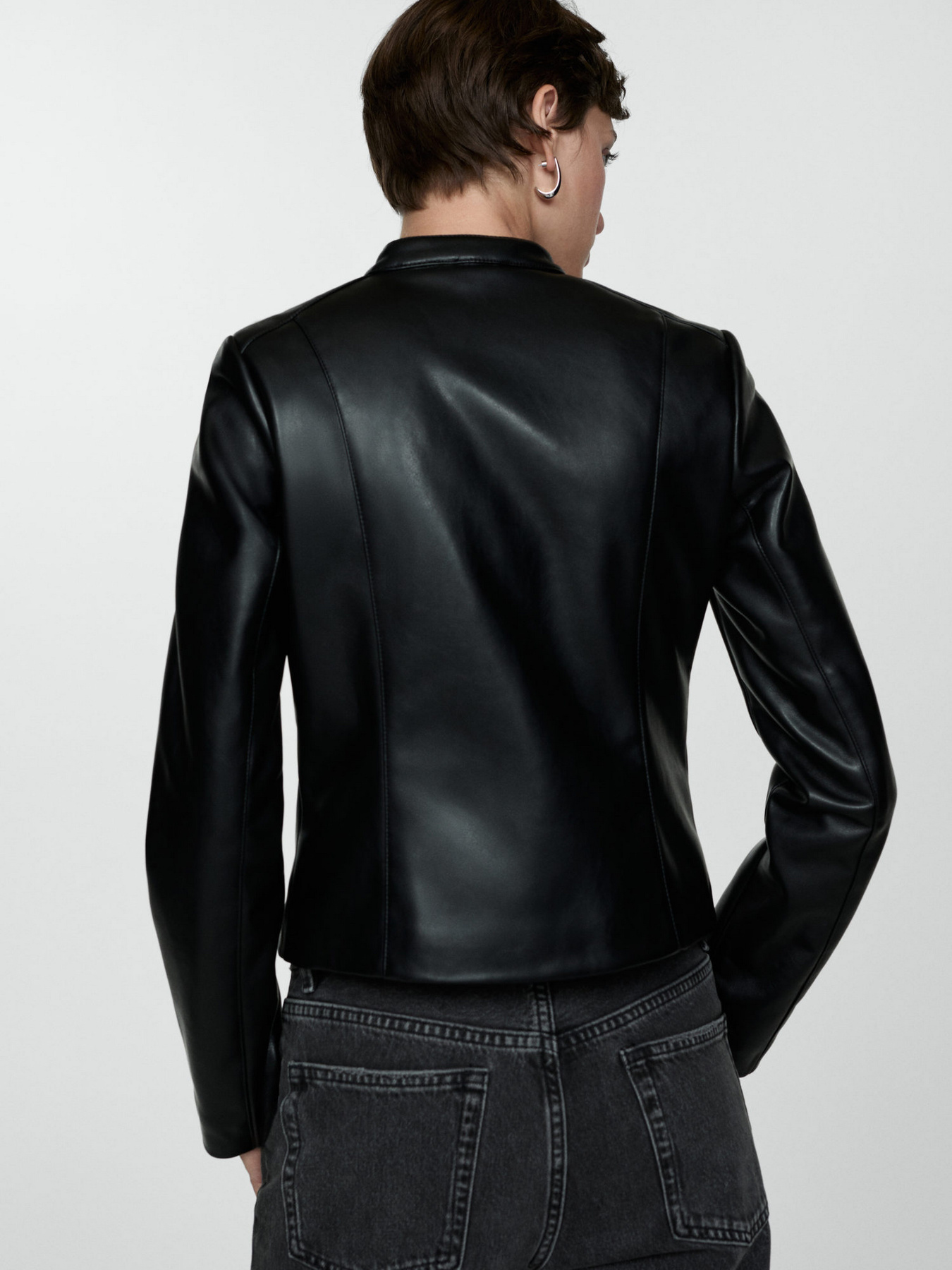 Шкіряна куртка MANGO модель 77004790_99 Фото