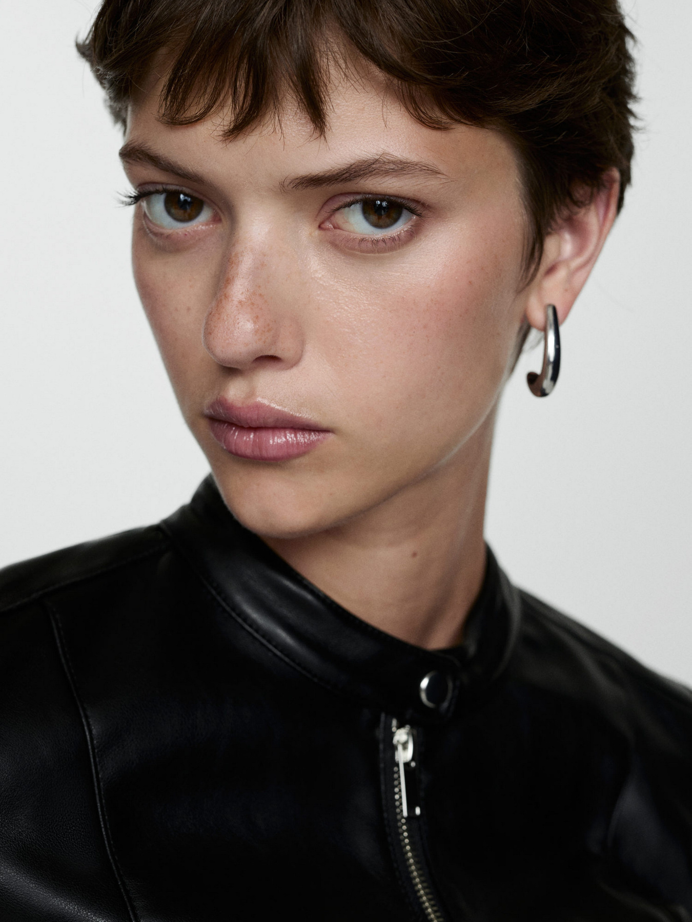 Шкіряна куртка MANGO модель 77004790_99 Фото