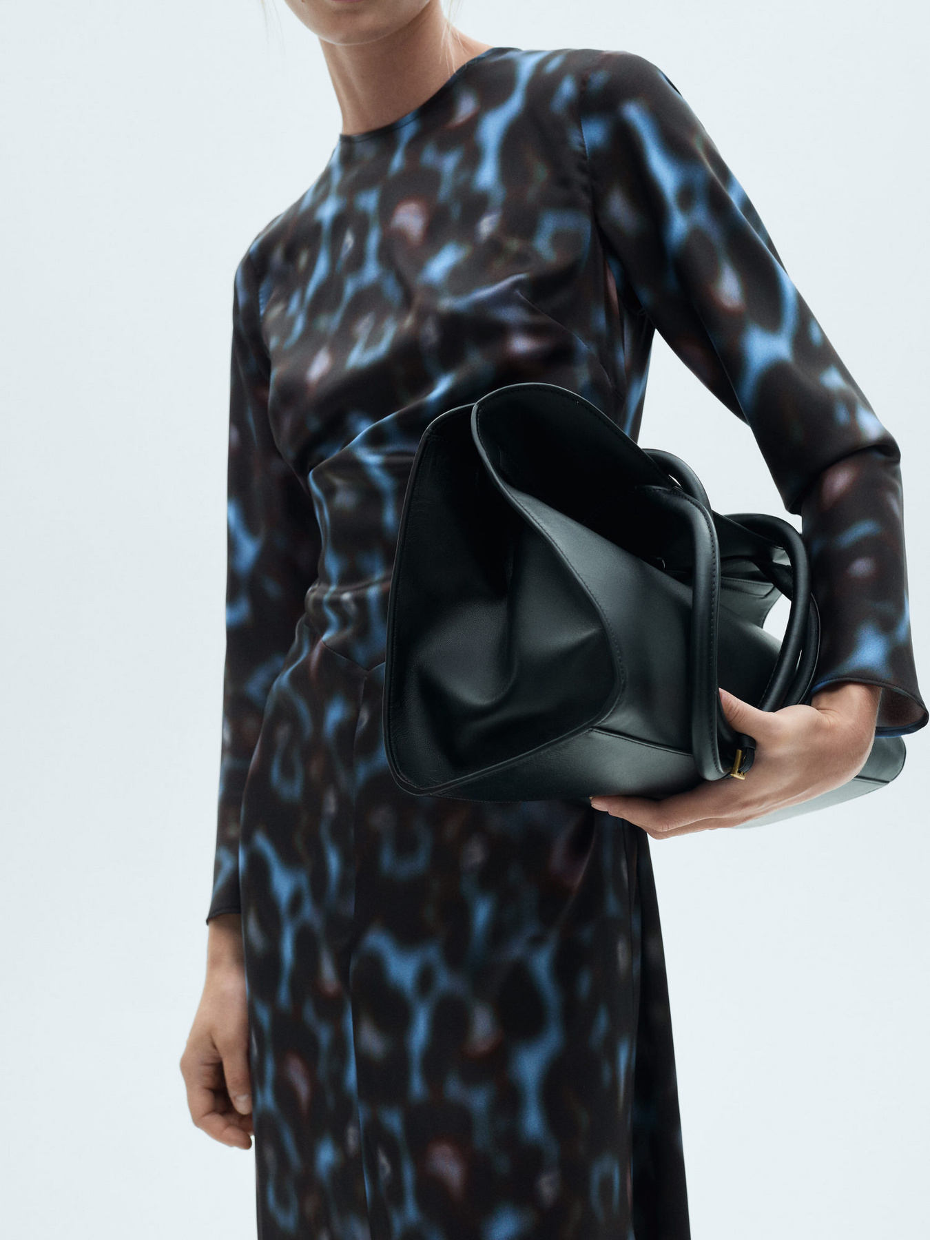 Сукня міді MANGO модель 77037719_52 Фото