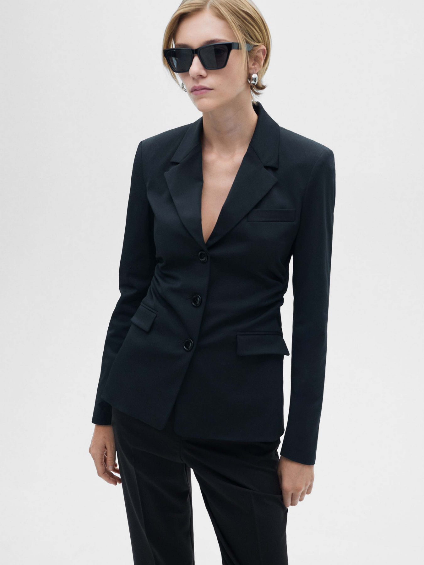 Пиджак MANGO модель 77066760_99 Фото