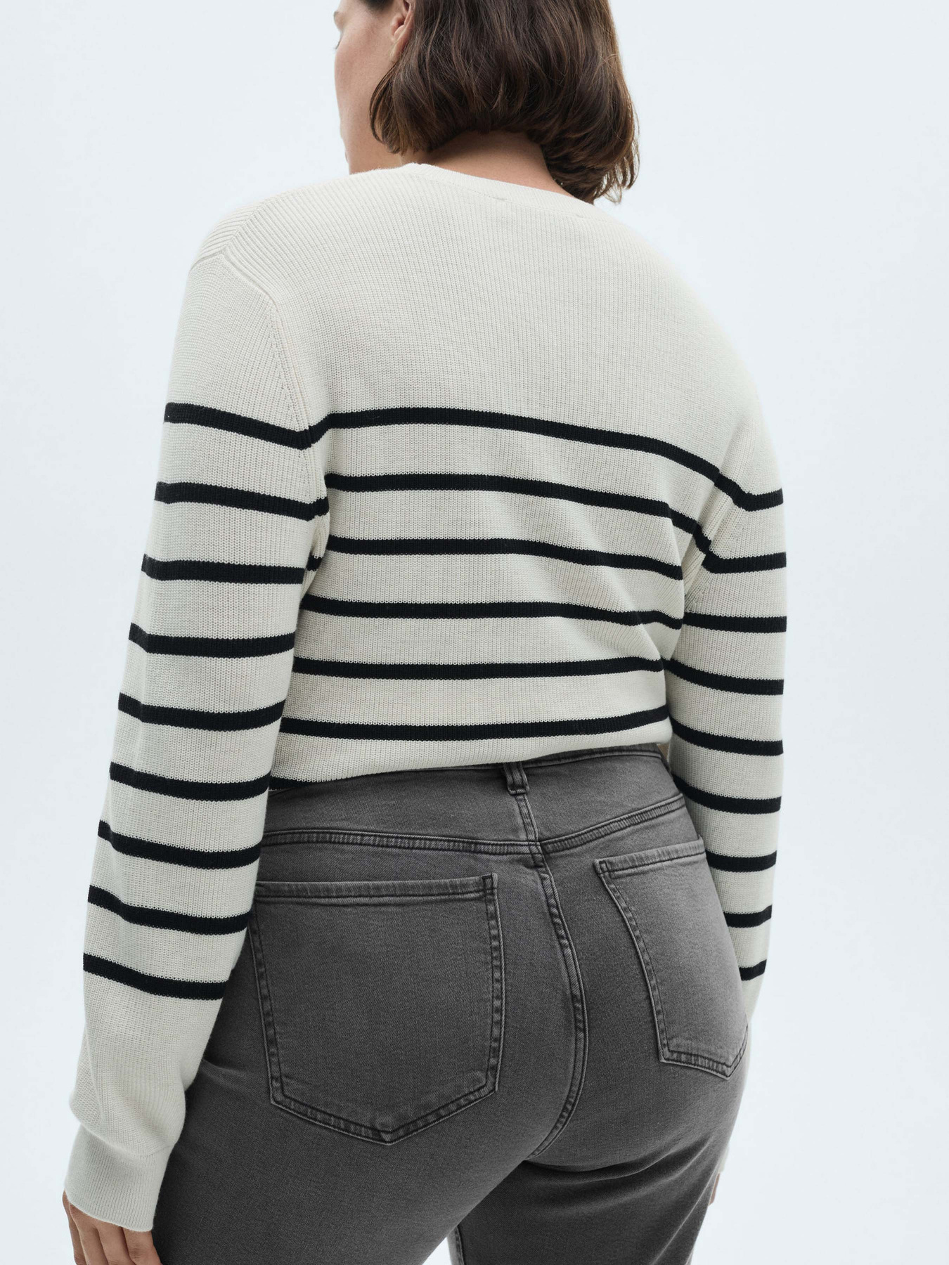 Расклешенные джинсы MANGO модель 77054785_TG Фото