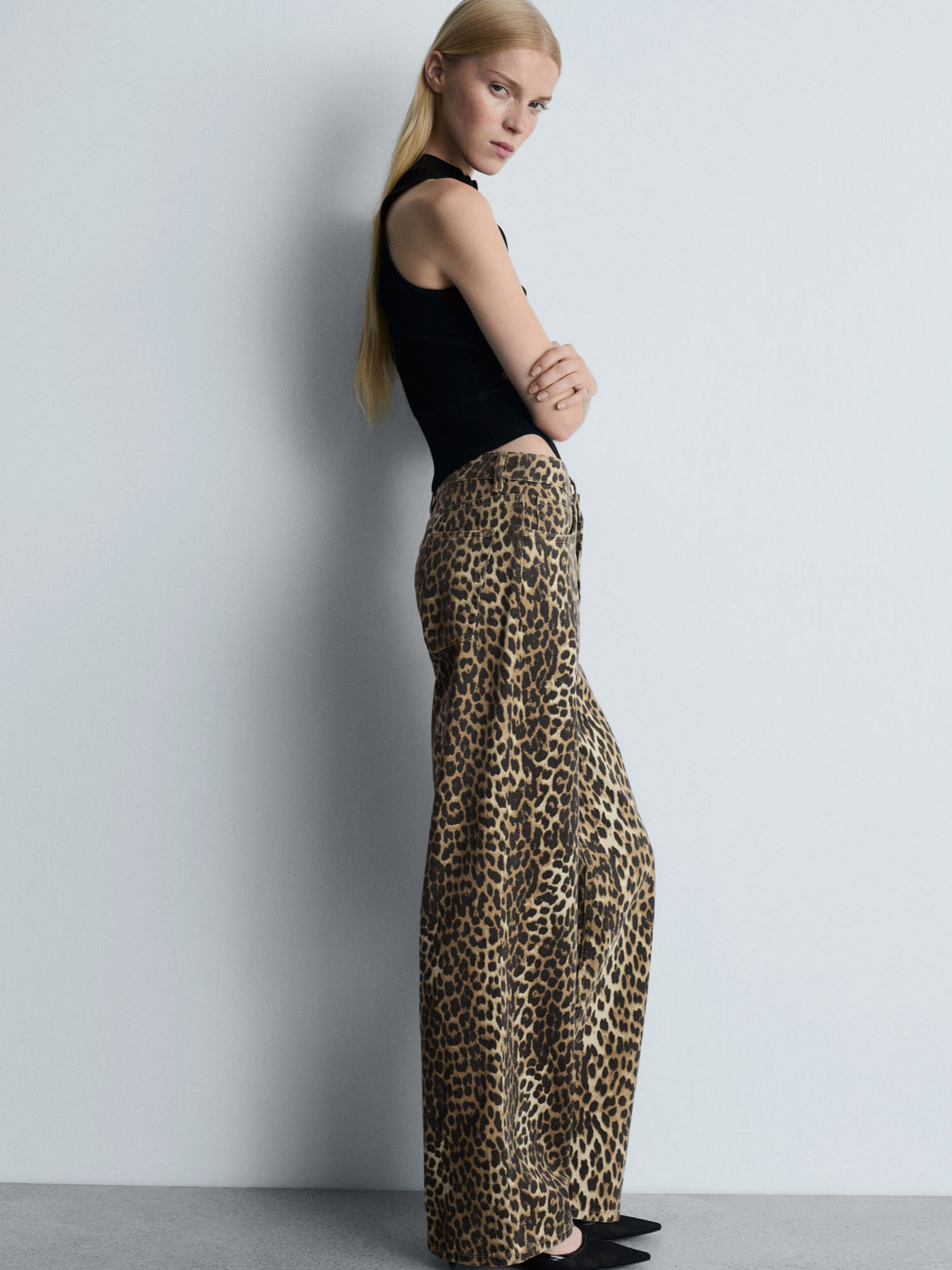 Прямые джинсы MANGO модель 77065668_30 Фото