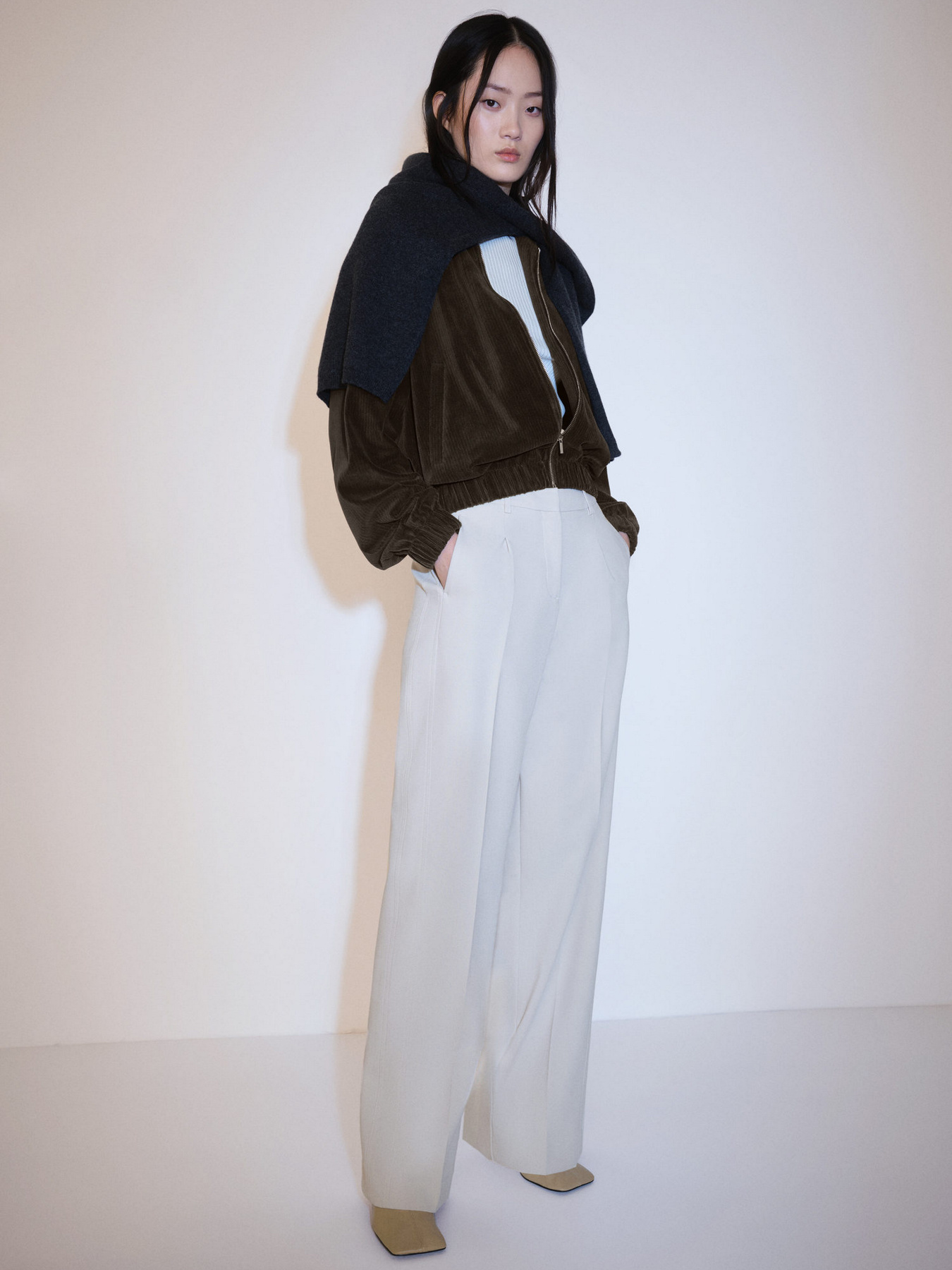 Бомбер MANGO модель 77077705_37 Фото