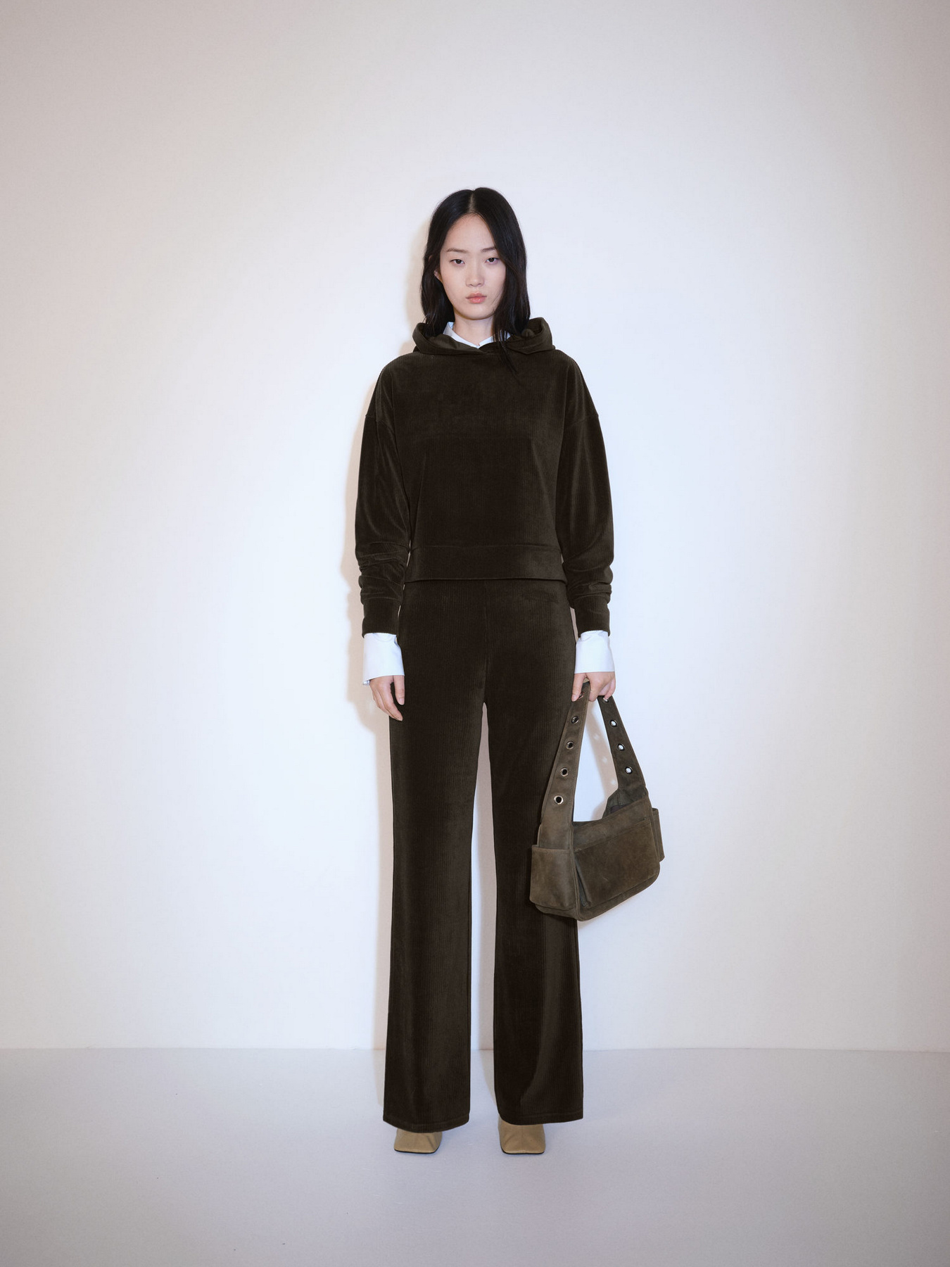 Брюки повседневные MANGO модель 77087705_37 Фото