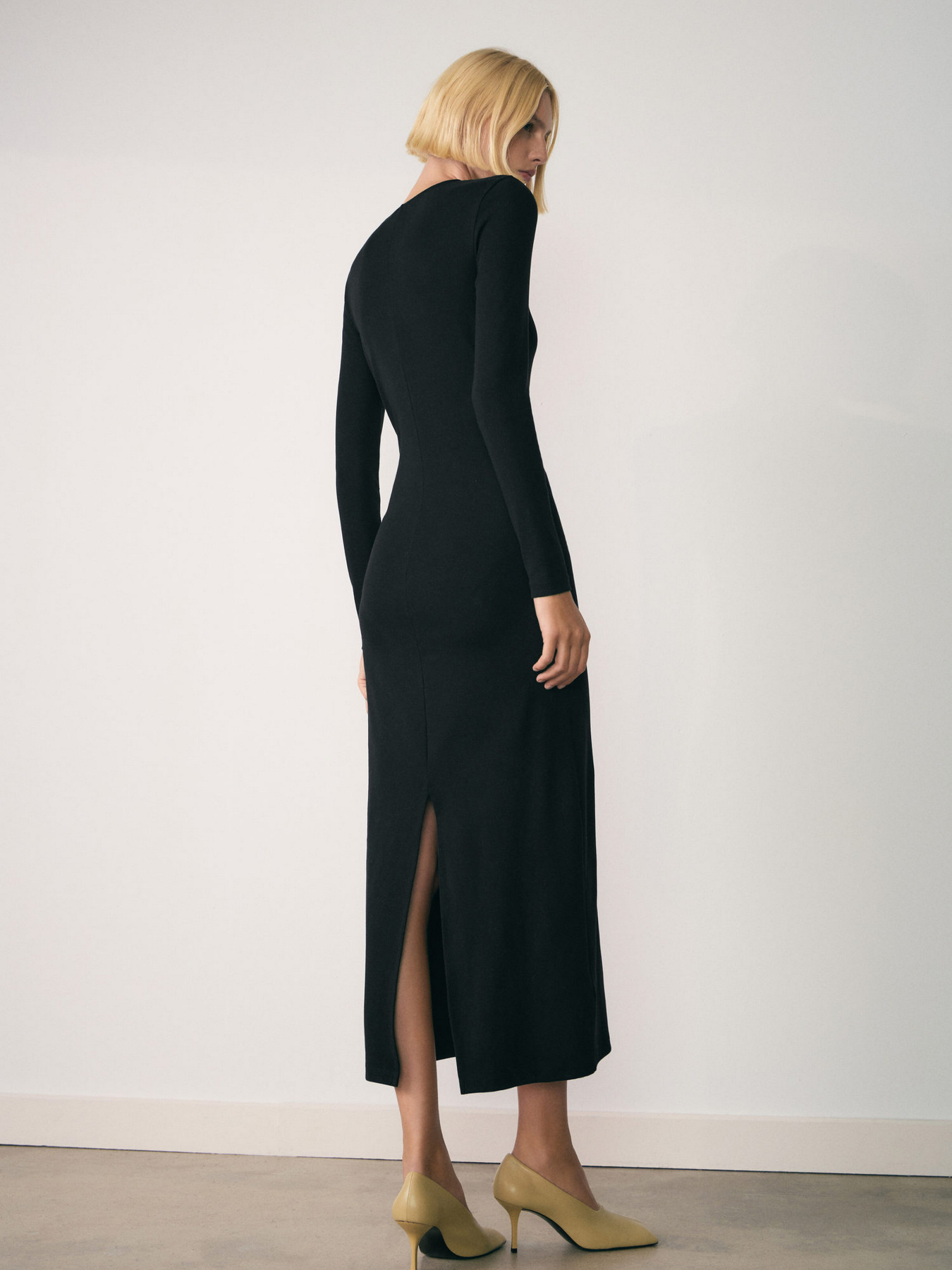 Платье миди MANGO модель 77057694_99 Фото