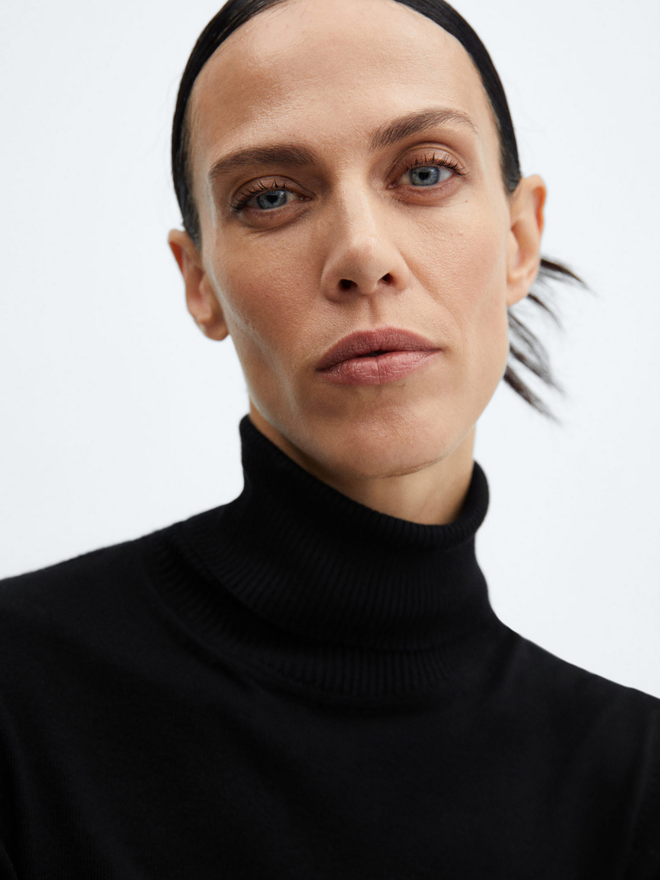 Водолазка MANGO Almar модель 57007744_99 Фото