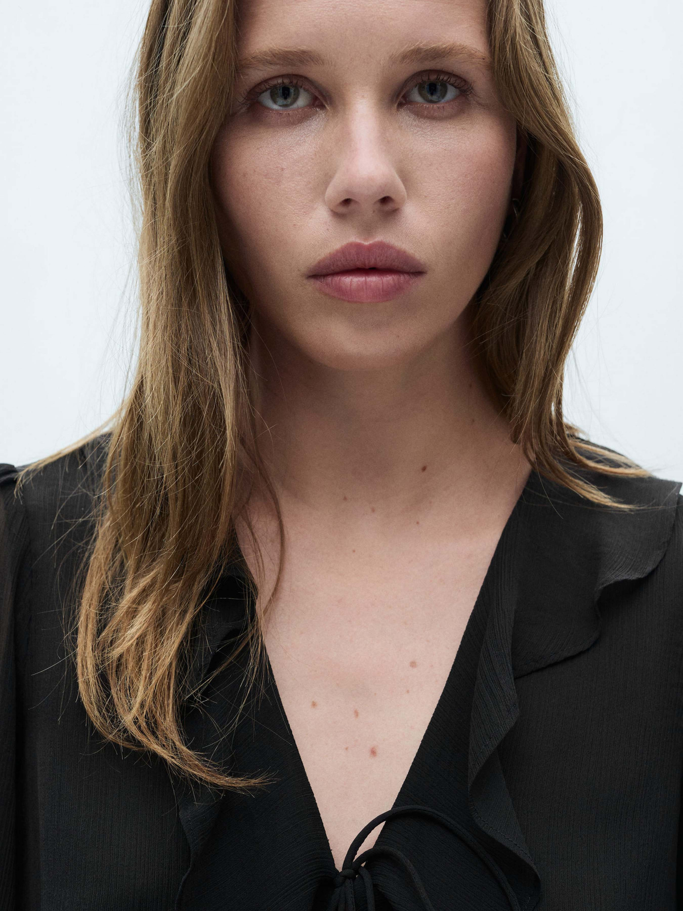 Платье мини MANGO модель 77067685_99 Фото