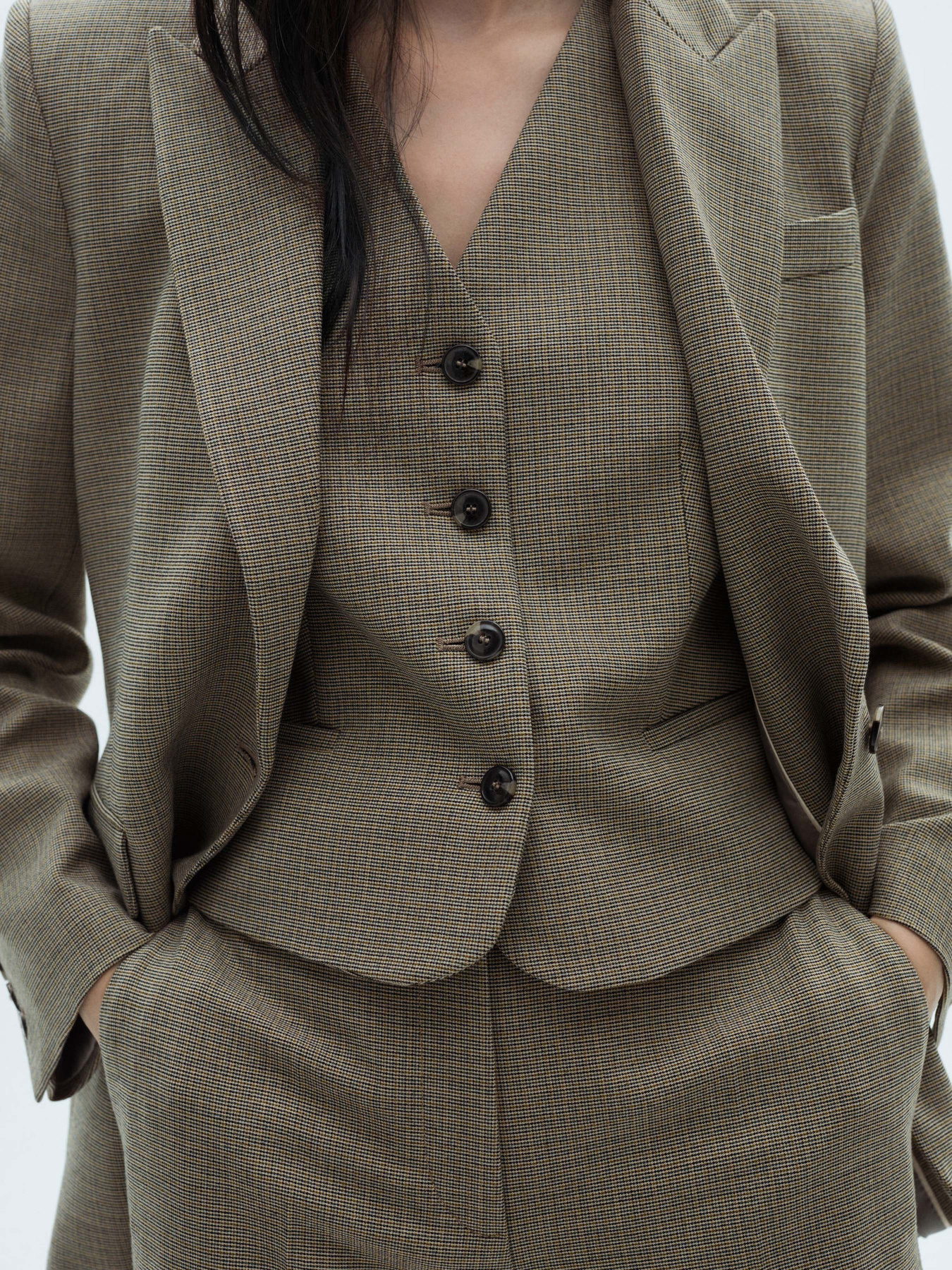 Жилет класичний MANGO модель 77066724_37 Фото