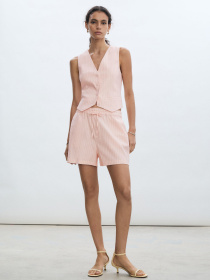 Классический жилет MANGO модель 77073264_81 Фото