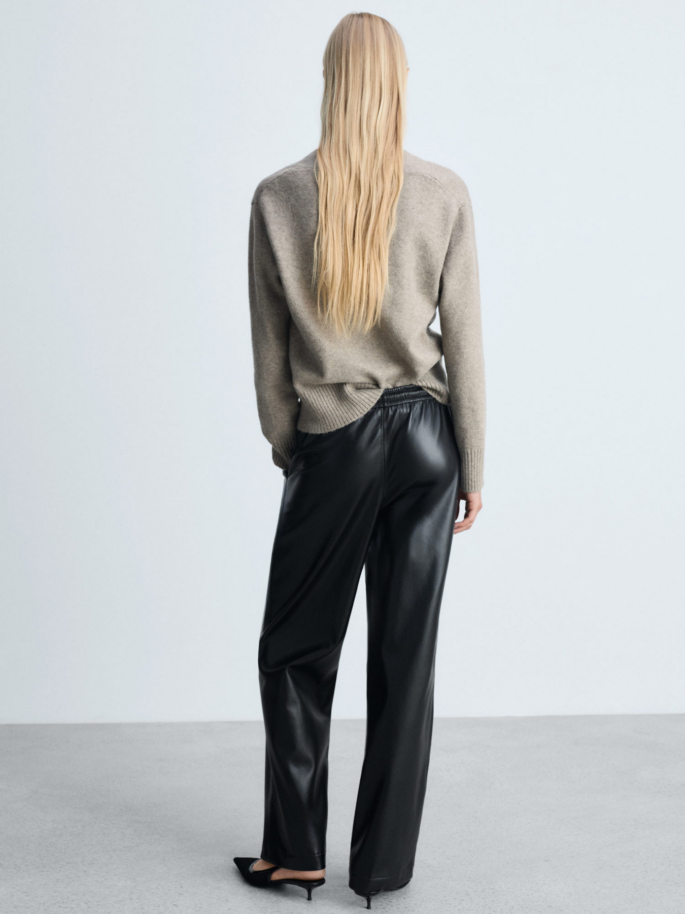 Повсякденні штани MANGO модель 77096740_99 Фото