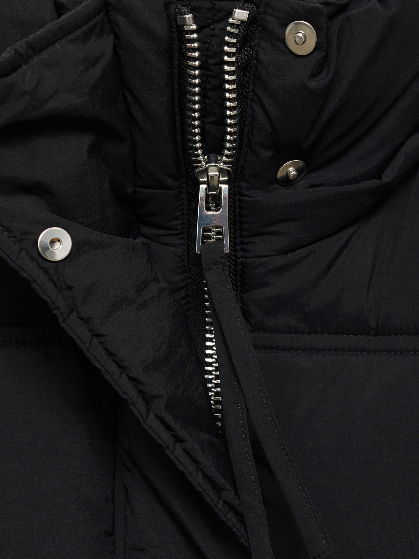 Зимова куртка MANGO модель 77047664_99 Фото