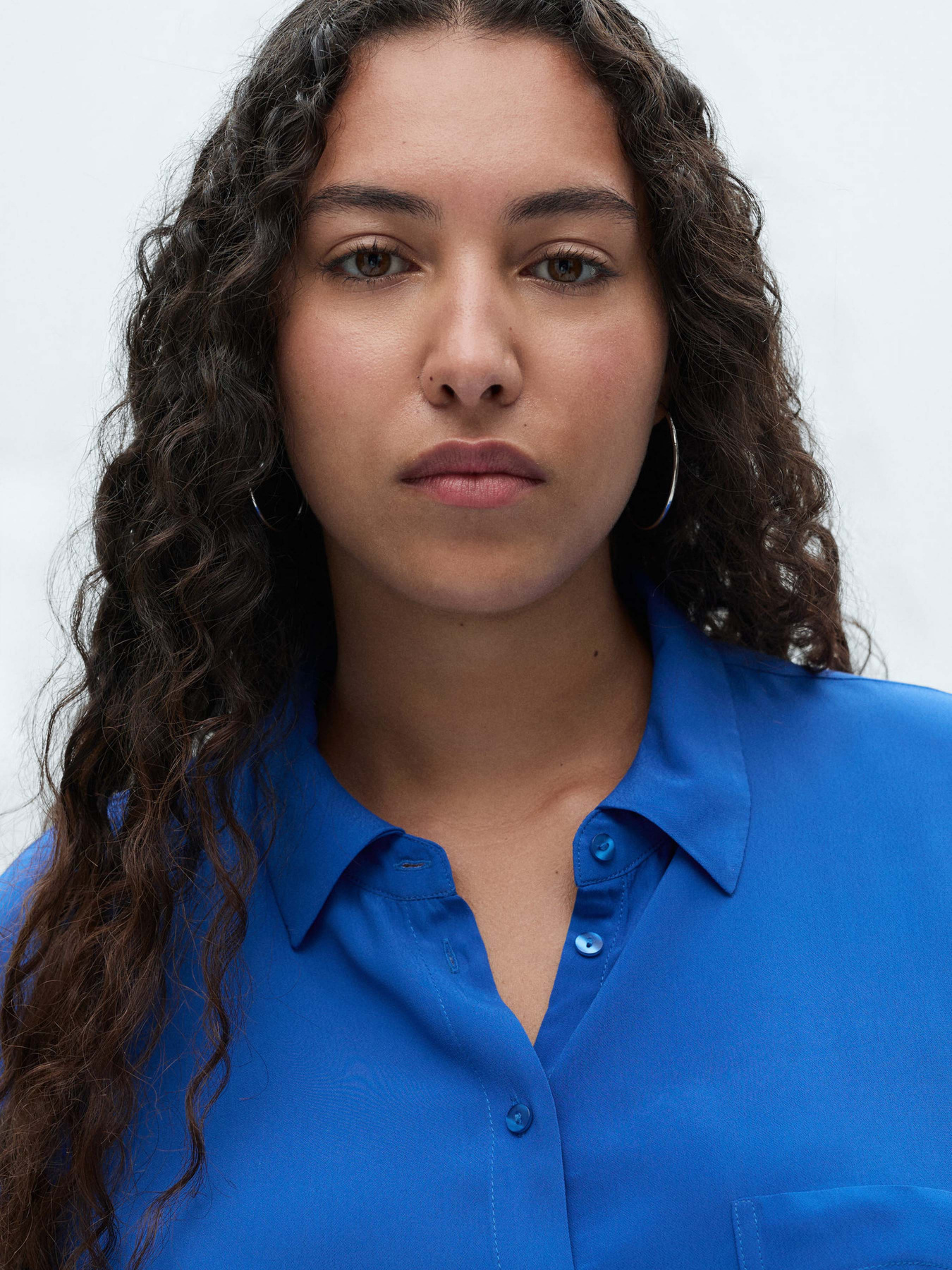 Блуза MANGO модель 77040346_52 Блуза MANGO модель 77040346_52 Фото