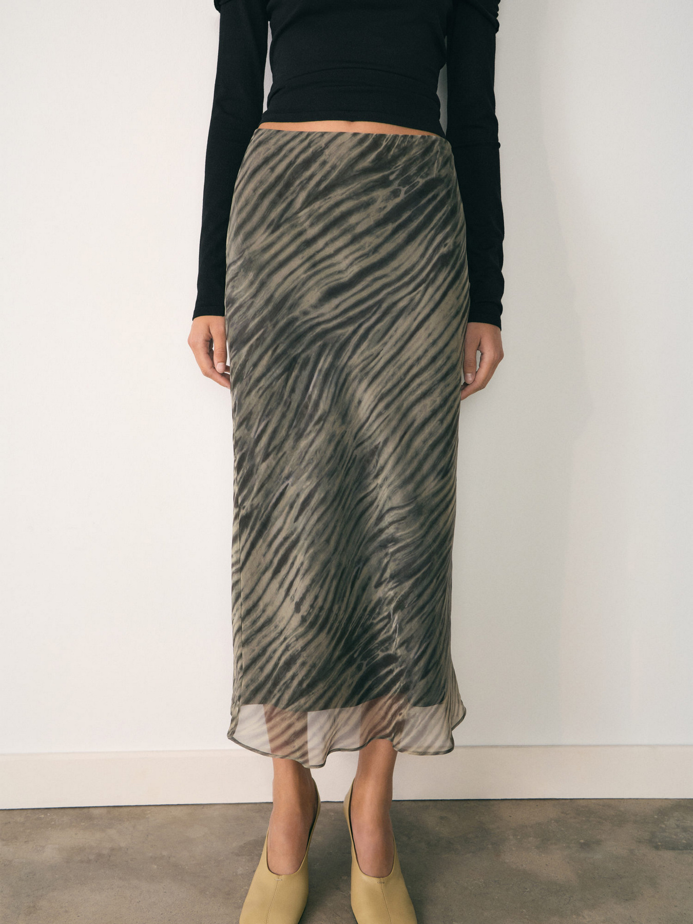 Юбка миди MANGO модель 77067675_43 Фото