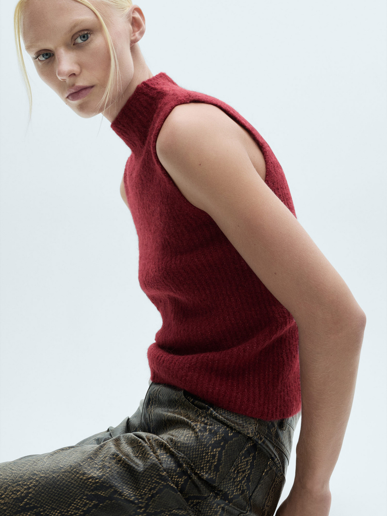 Жилет MANGO модель 77068277_77 Фото