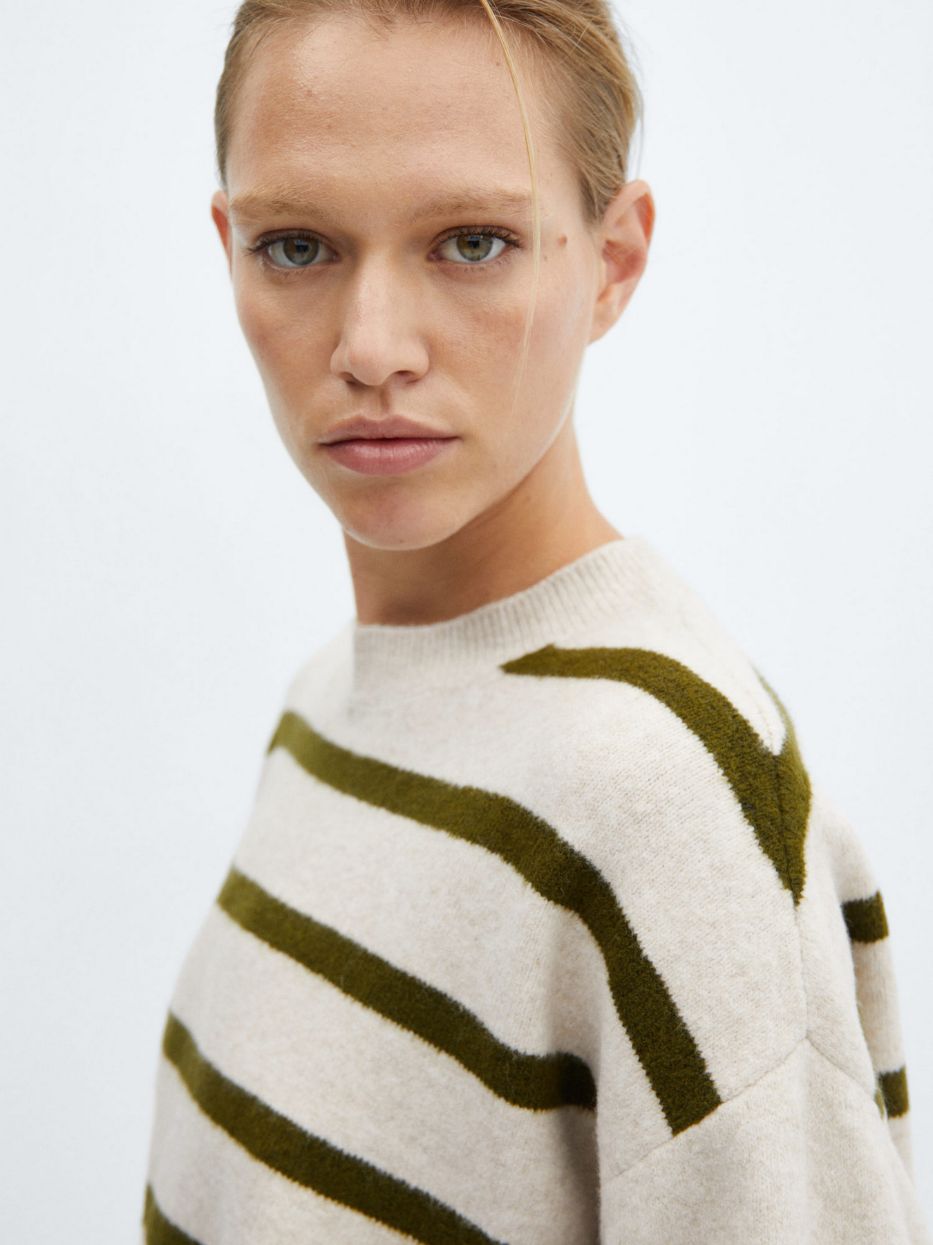 Джемпер MANGO Marini модель 57069101_37 Джемпер MANGO Marini модель 57069101_37 Фото