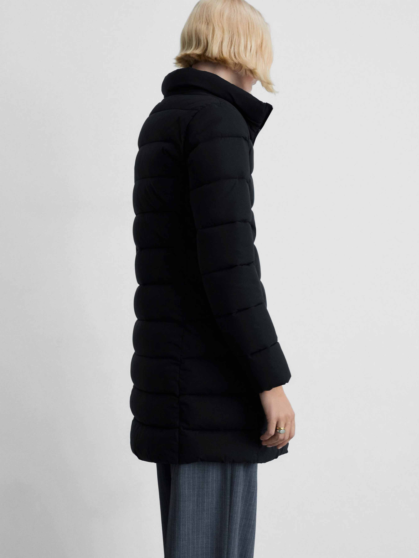 Зимняя куртка MANGO модель 87010346_99 Фото