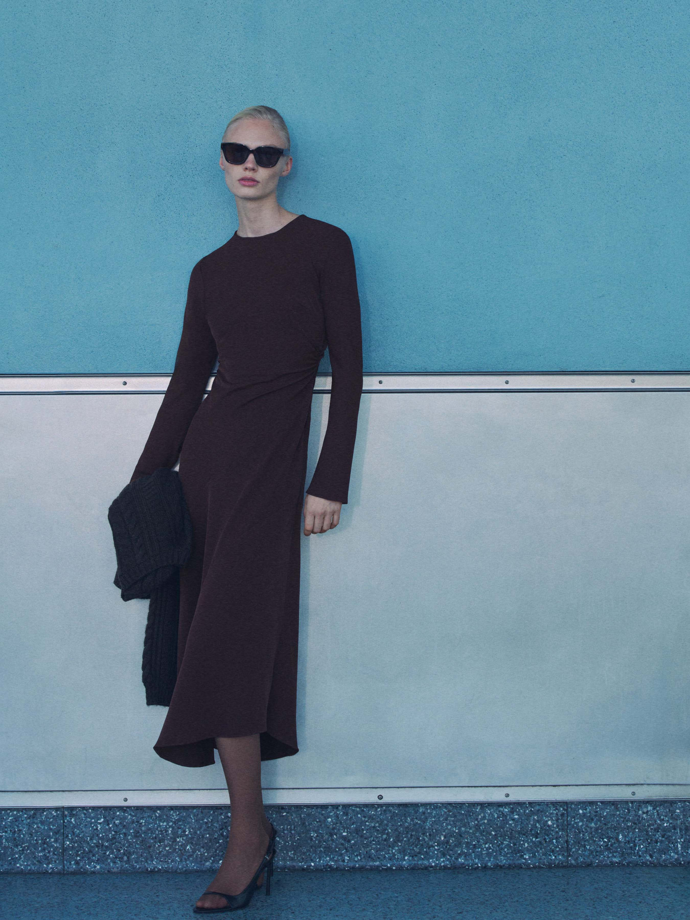 Платье миди MANGO модель 87070609_30 Фото