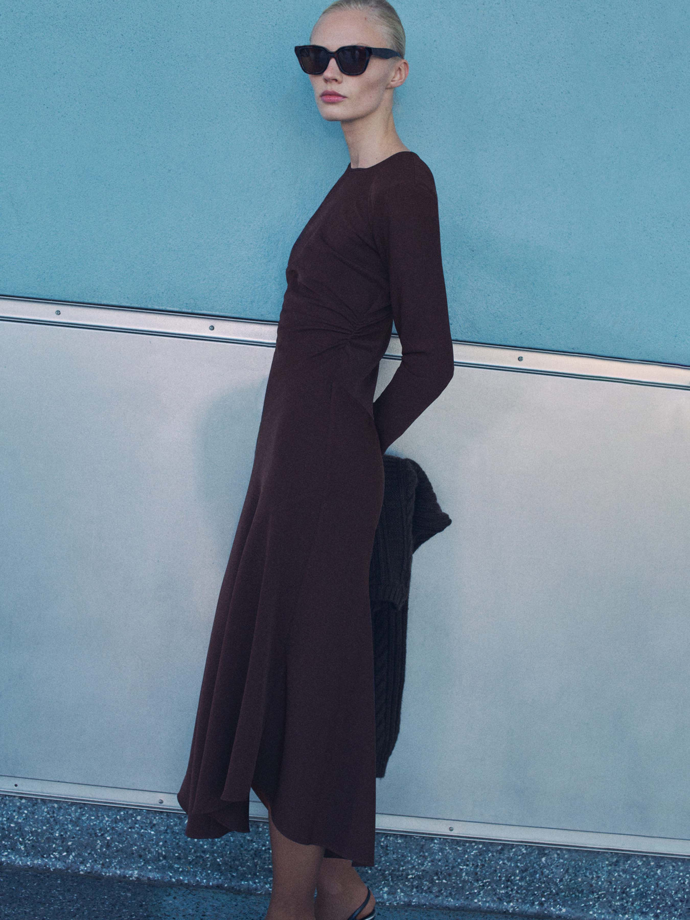 Сукня міді MANGO модель 87070609_30 Сукня міді MANGO модель 87070609_30 Фото