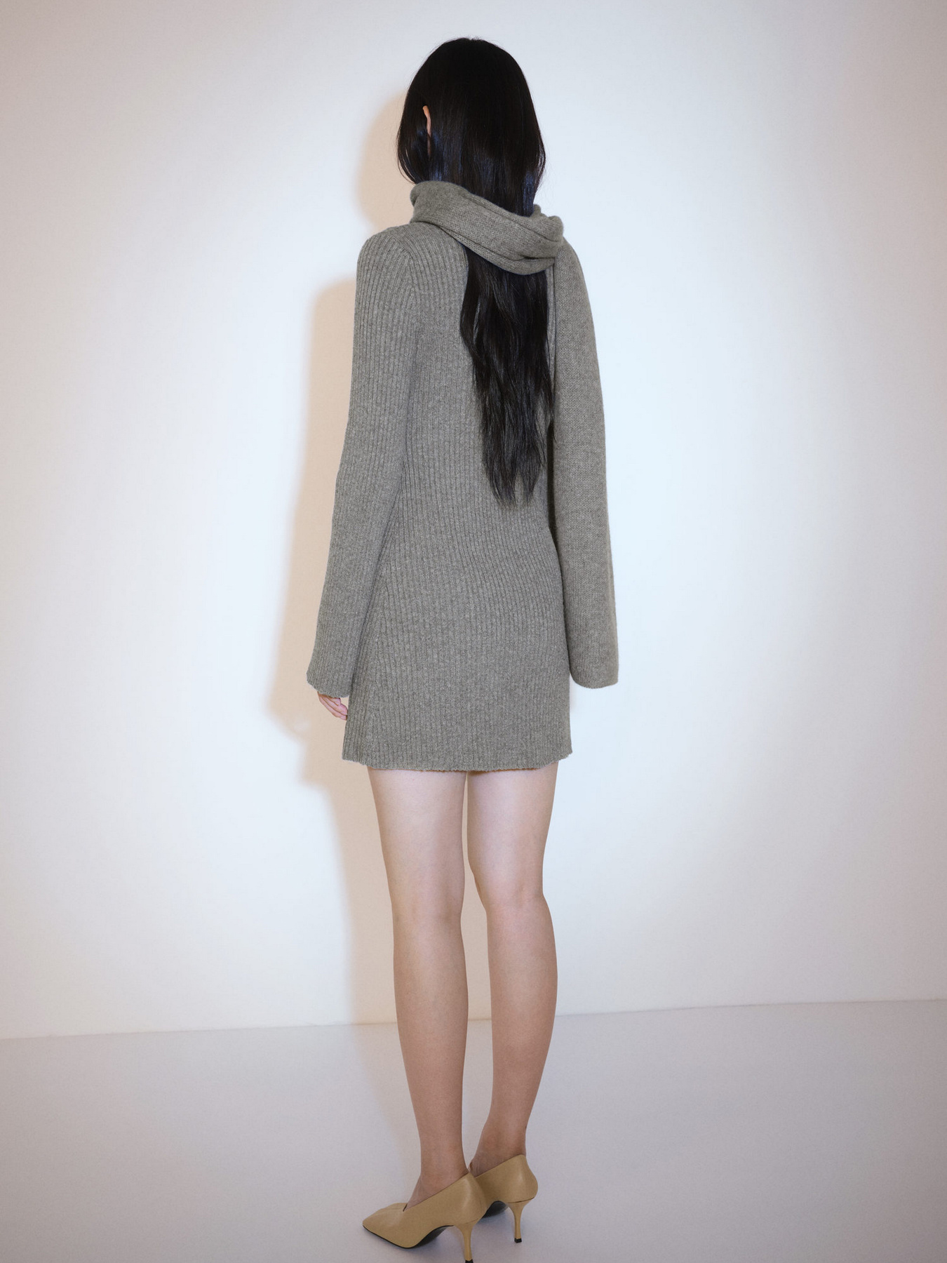 Платье мини MANGO модель 77087663_94 Фото