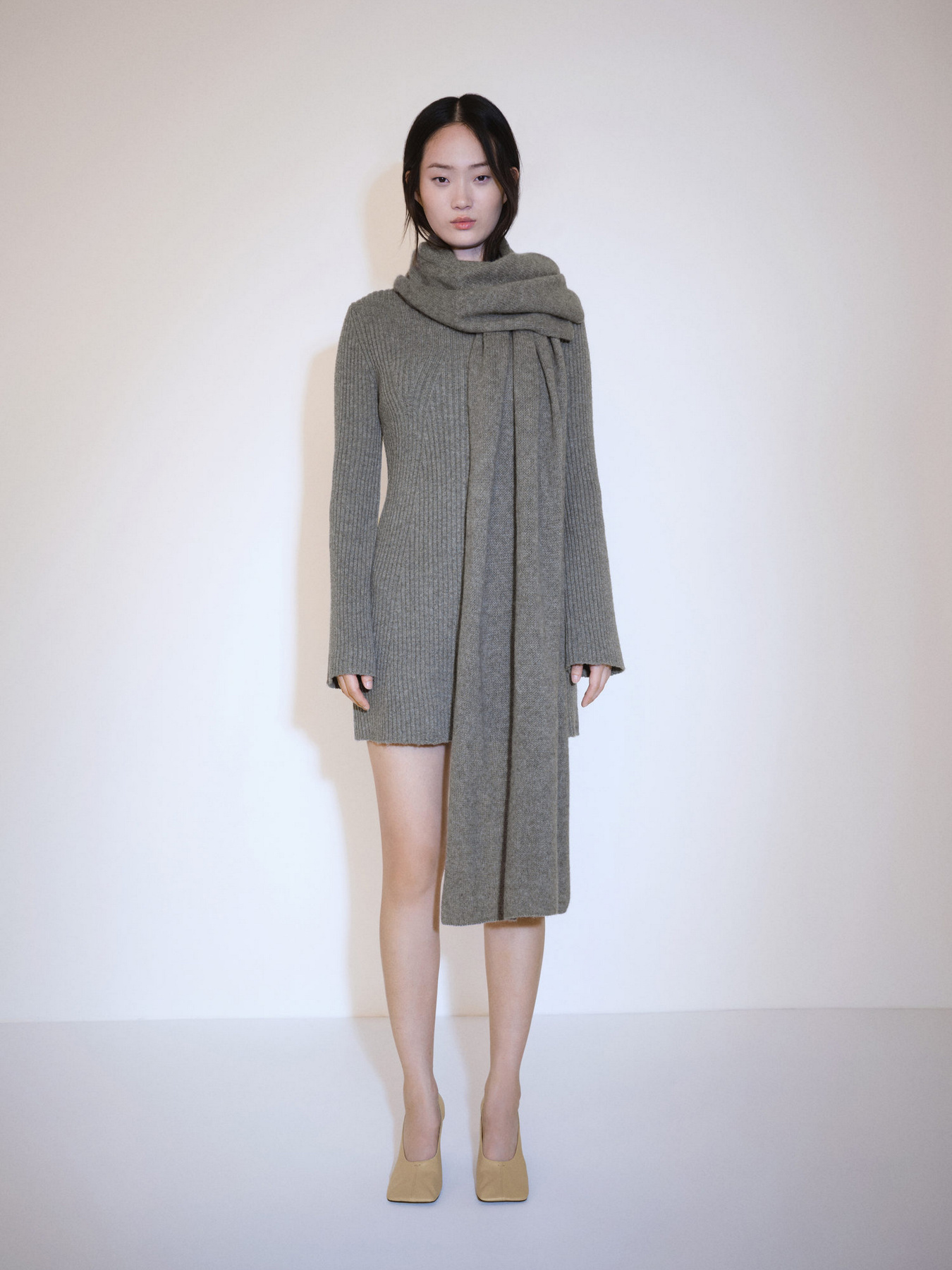 Платье мини MANGO модель 77087663_94 Фото