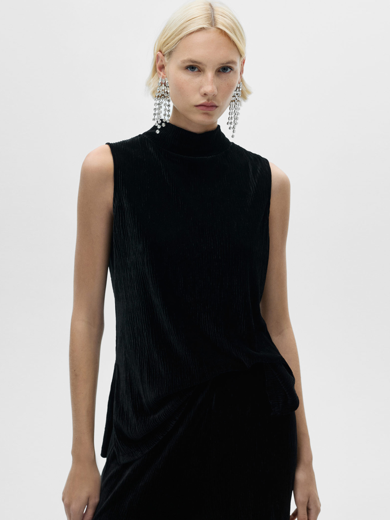 Жилет MANGO модель 77009086_99 Жилет MANGO модель 77009086_99 Фото