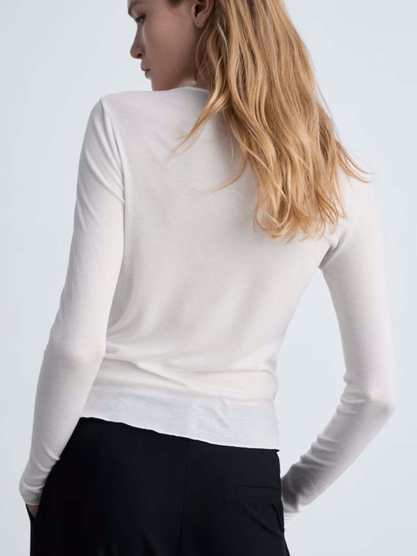 Лонгслів MANGO модель 77009088_1 Фото