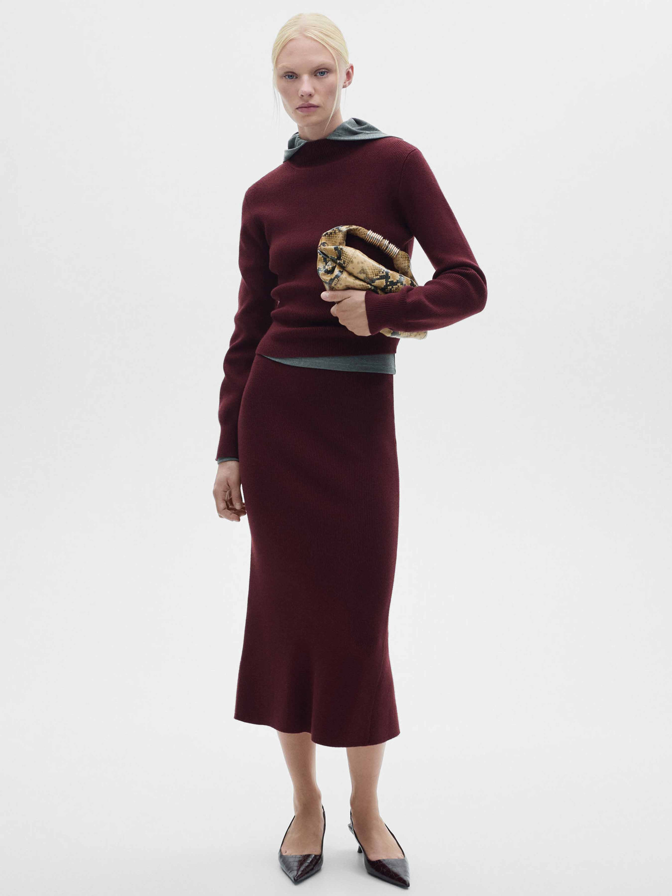 Юбка миди MANGO модель 77098275_77 Юбка миди MANGO модель 77098275_77 Фото