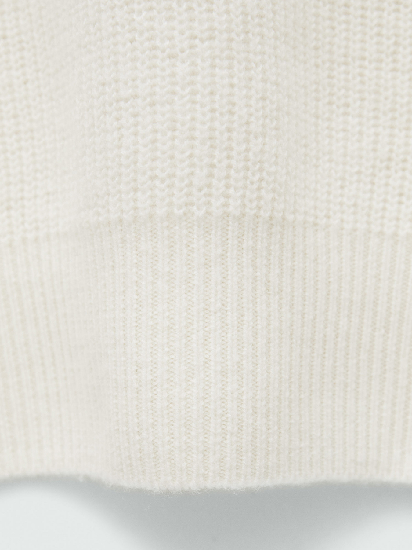 Свитер MANGO модель 77007722_5 Свитер MANGO модель 77007722_5 Фото